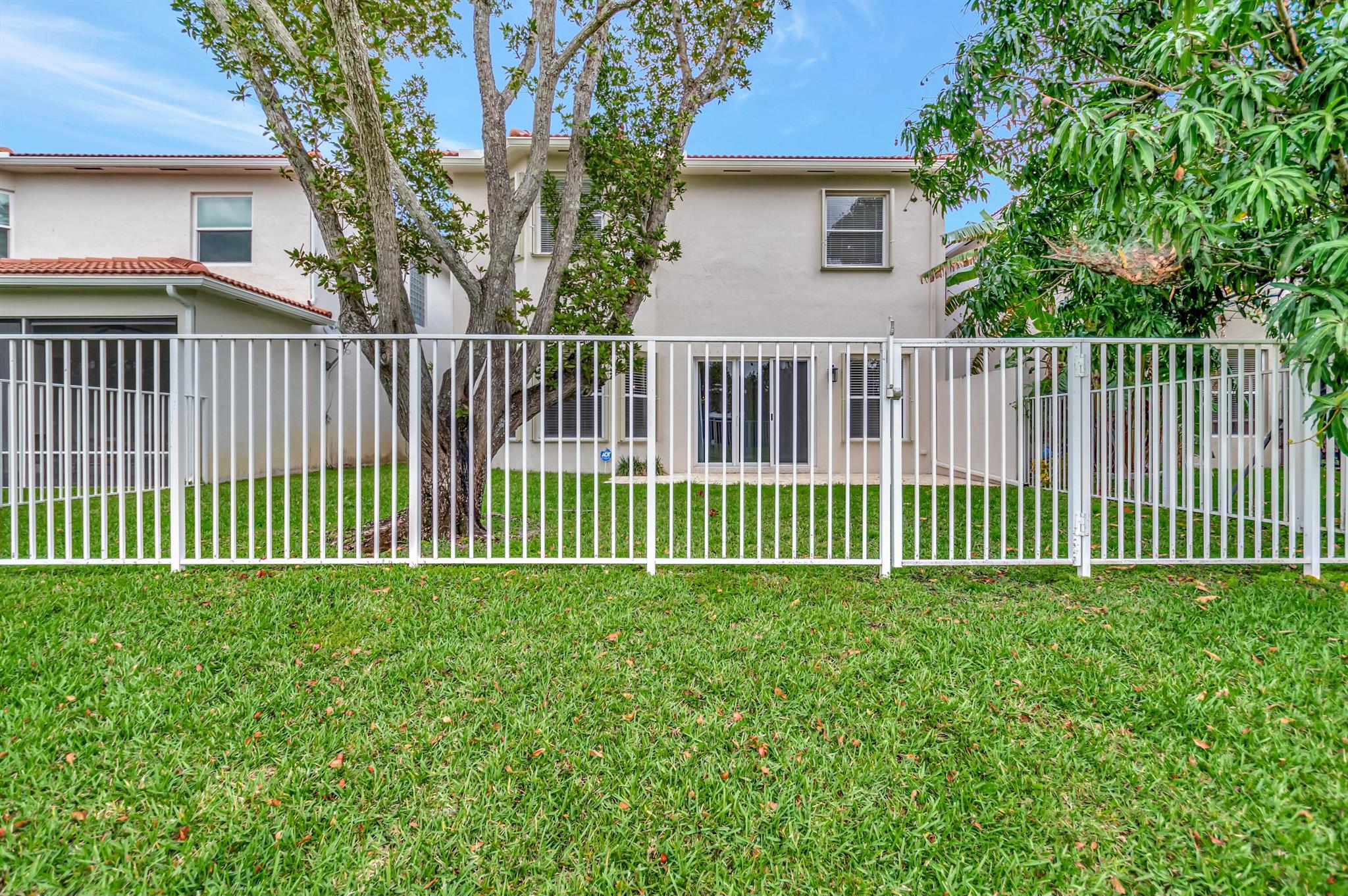 7109 Old Orchard Way