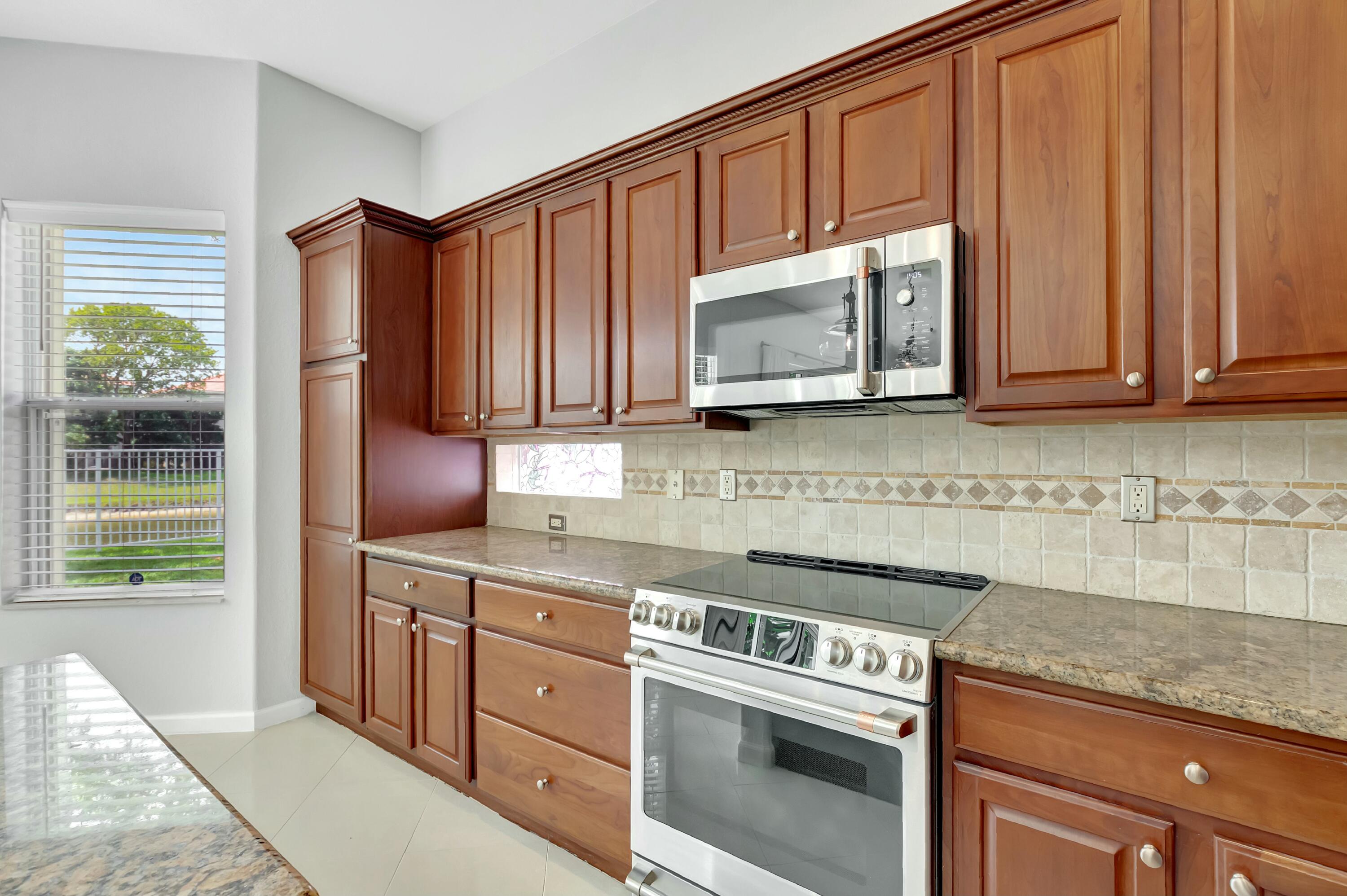 7109 Old Orchard Way