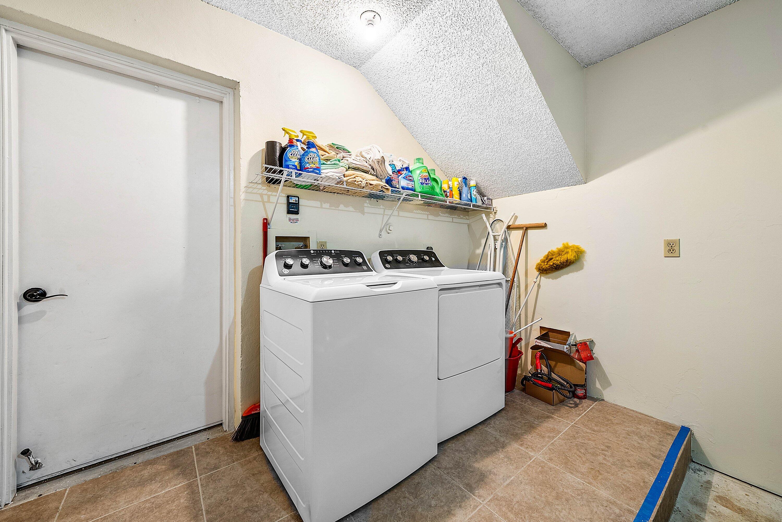 5520 Coach House Circle C