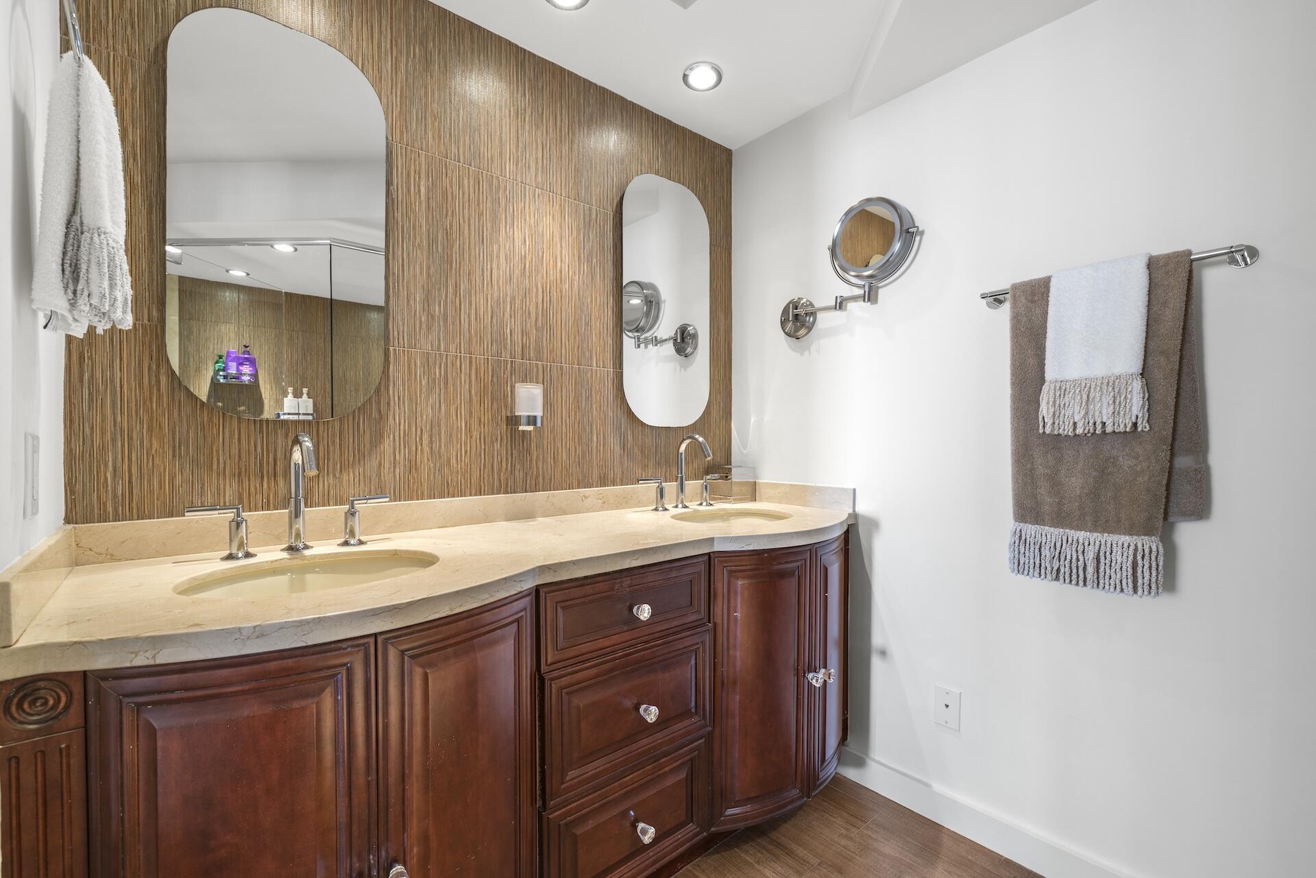 4100 Galt Ocean Drive 910