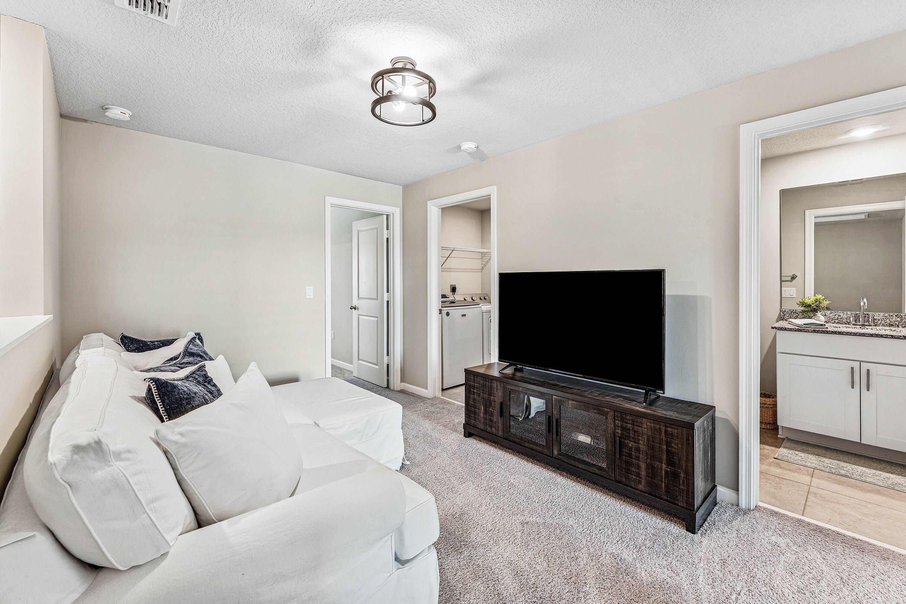 329 SE Halifax Lane