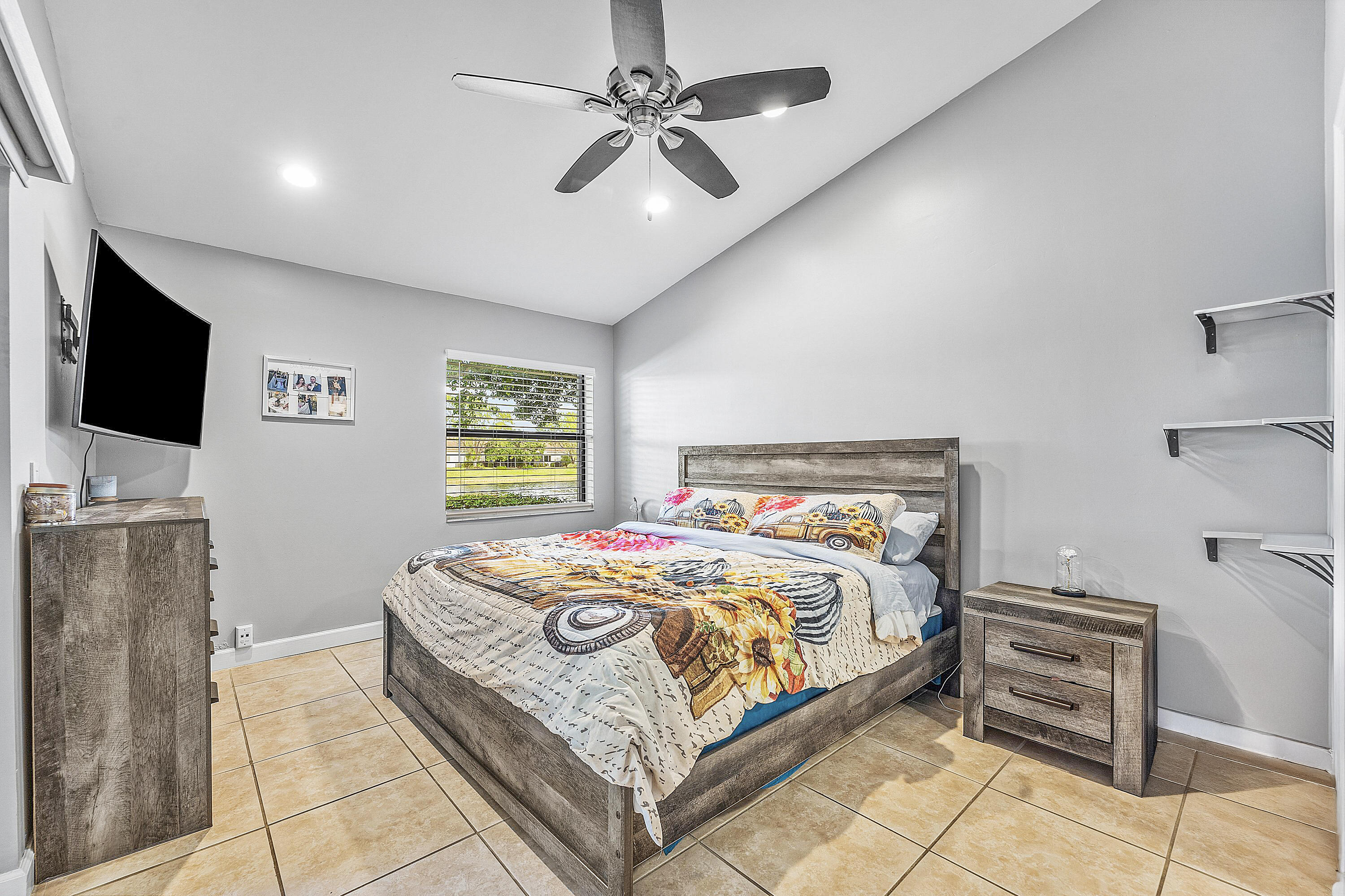 114 Centennial Court 114