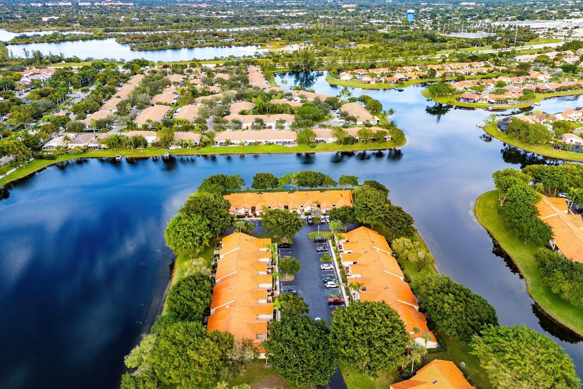 114 Centennial Court 114