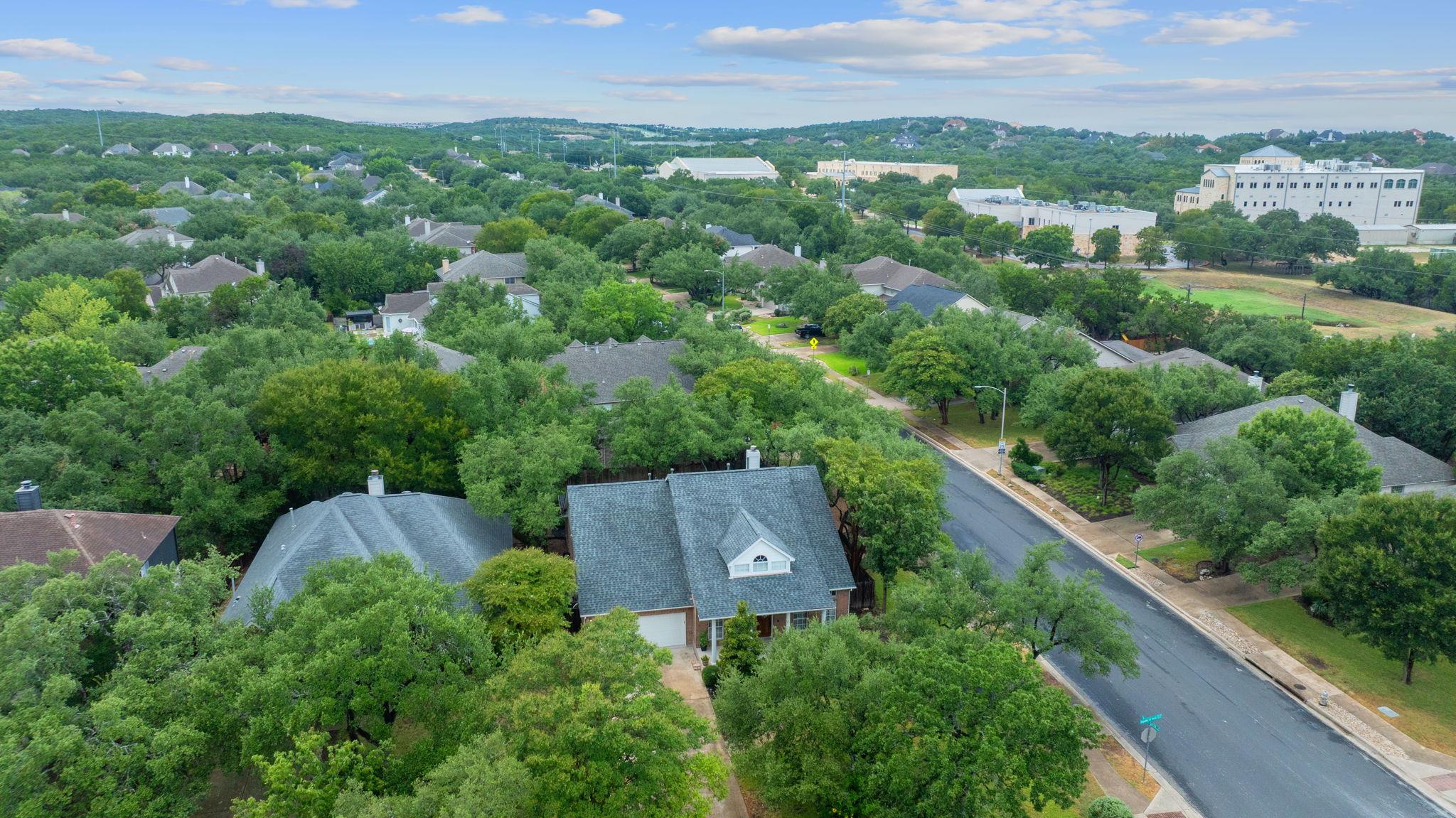 5633 Republic Of Texas BLVD
