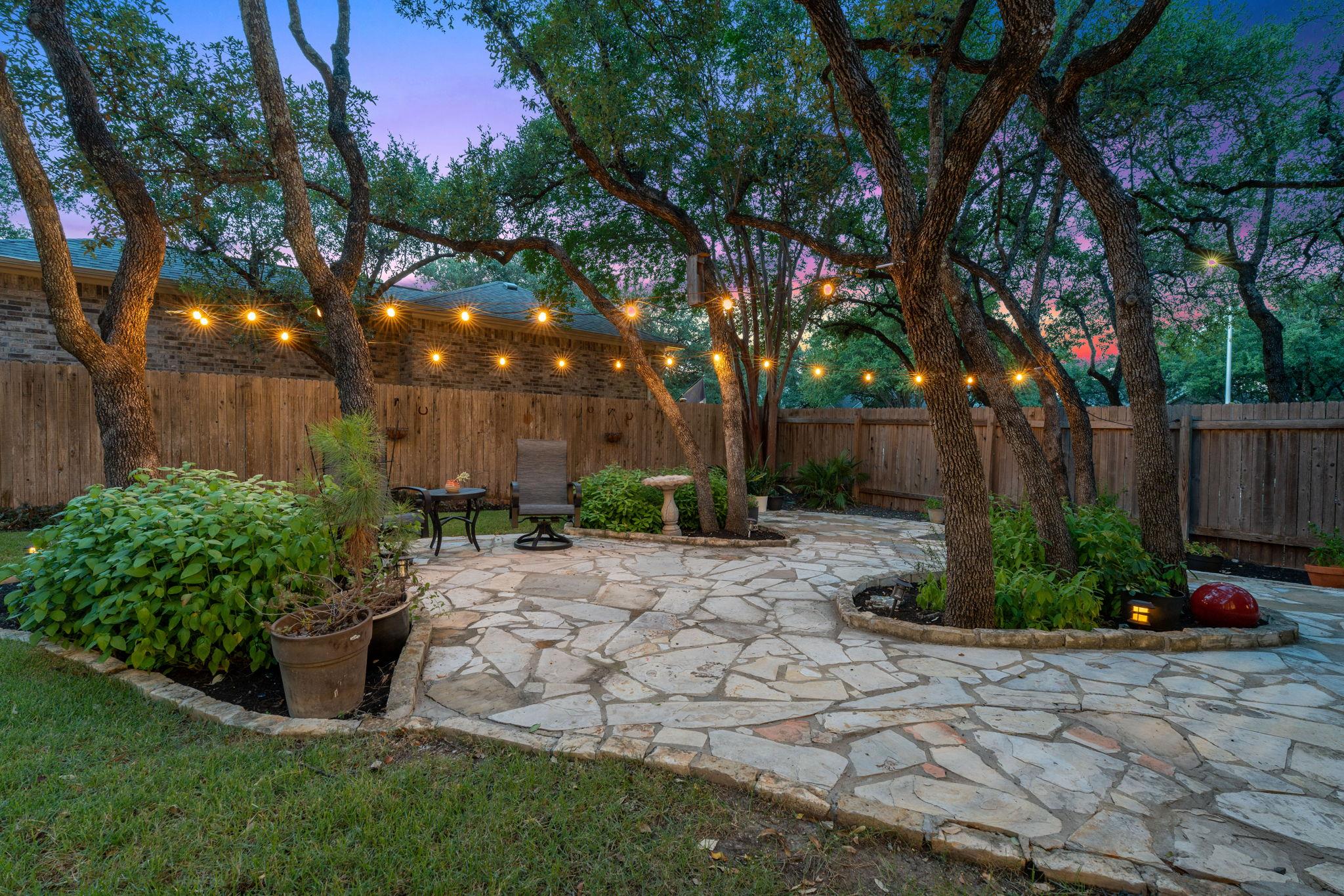 5633 Republic Of Texas BLVD