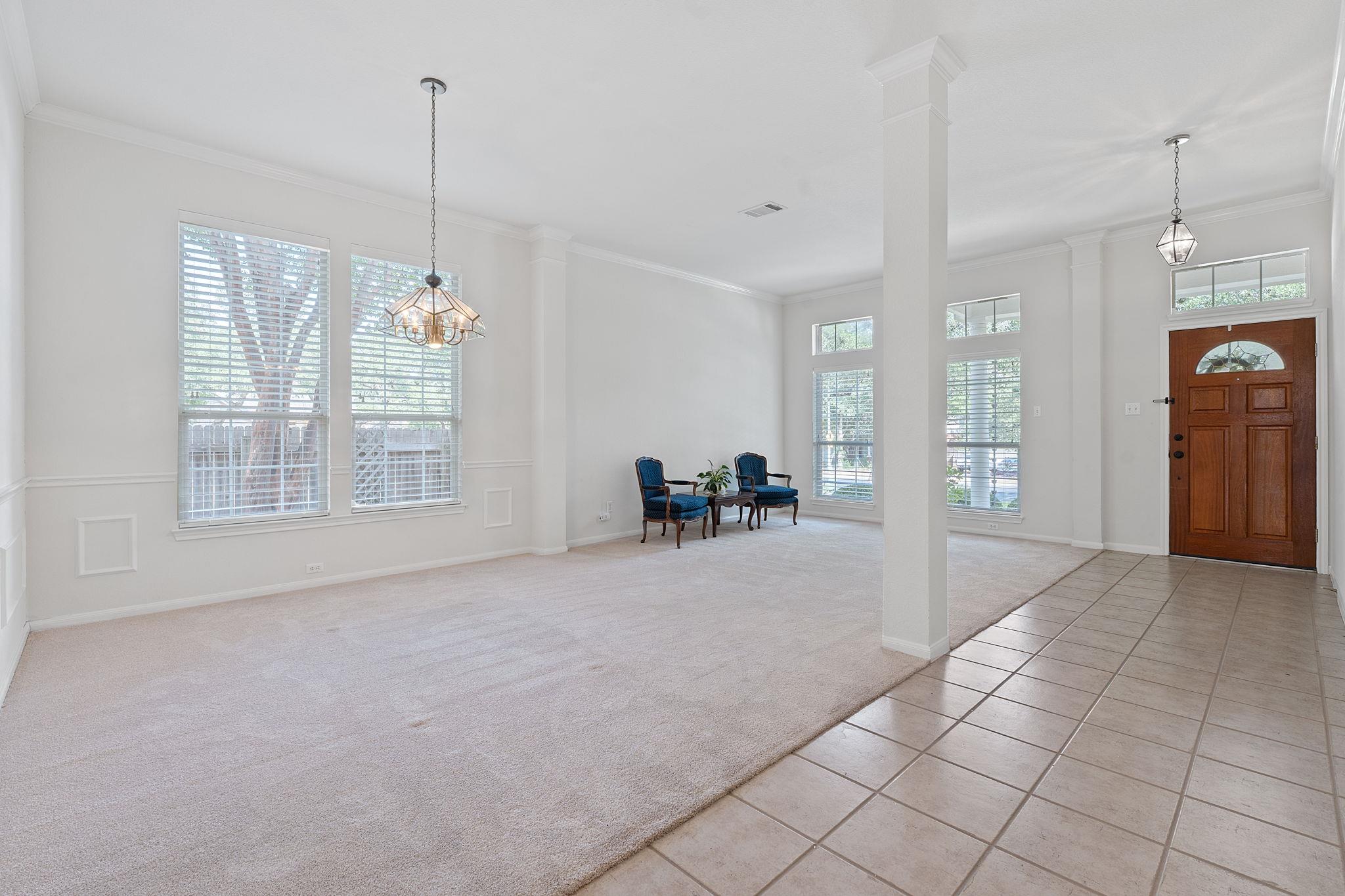 5633 Republic Of Texas BLVD