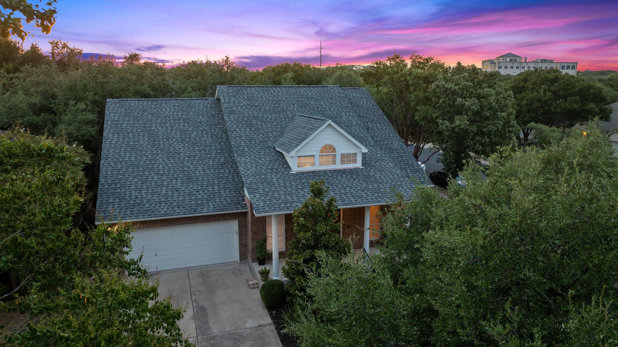 5633 Republic Of Texas BLVD
