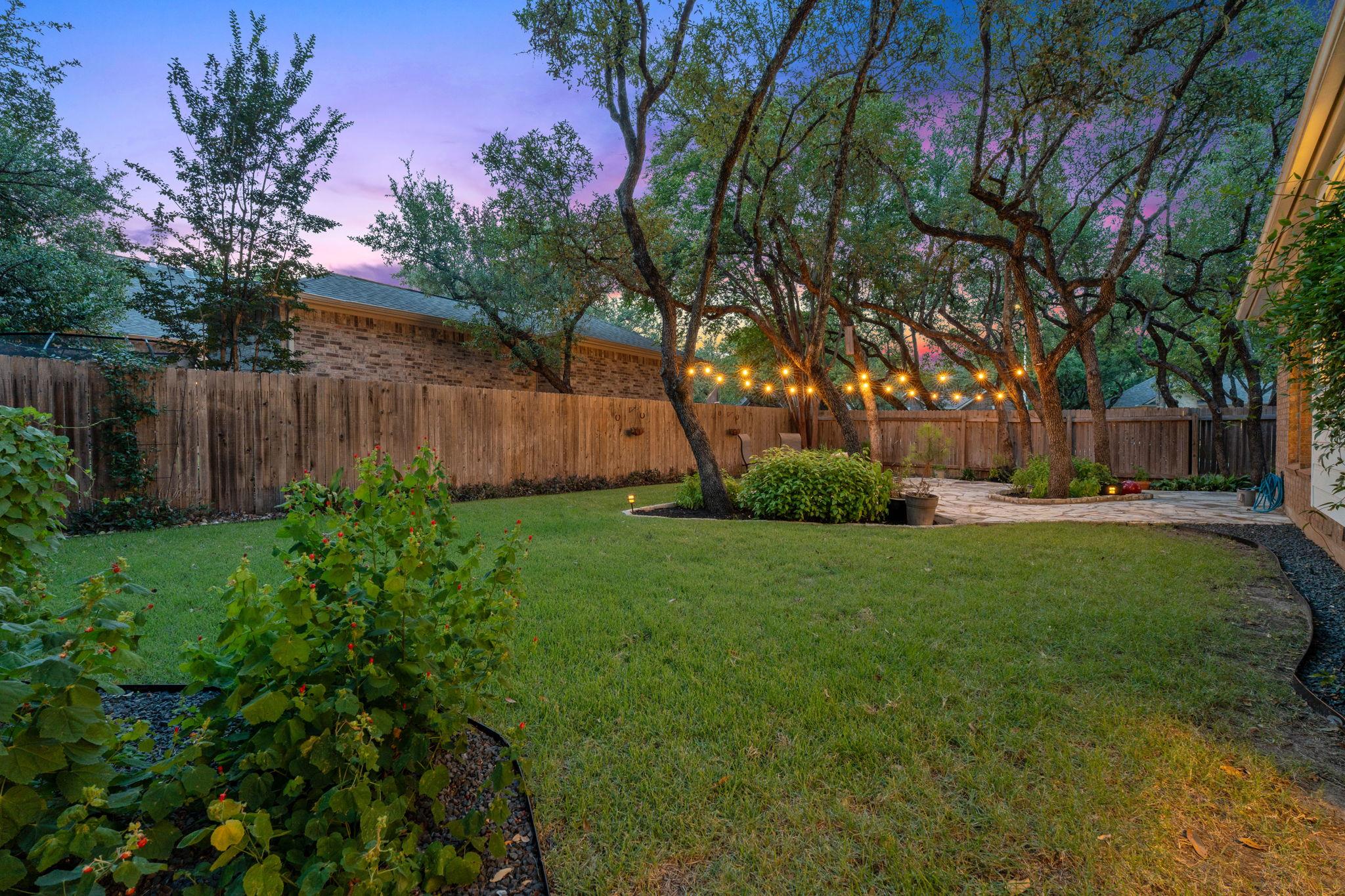 5633 Republic Of Texas BLVD