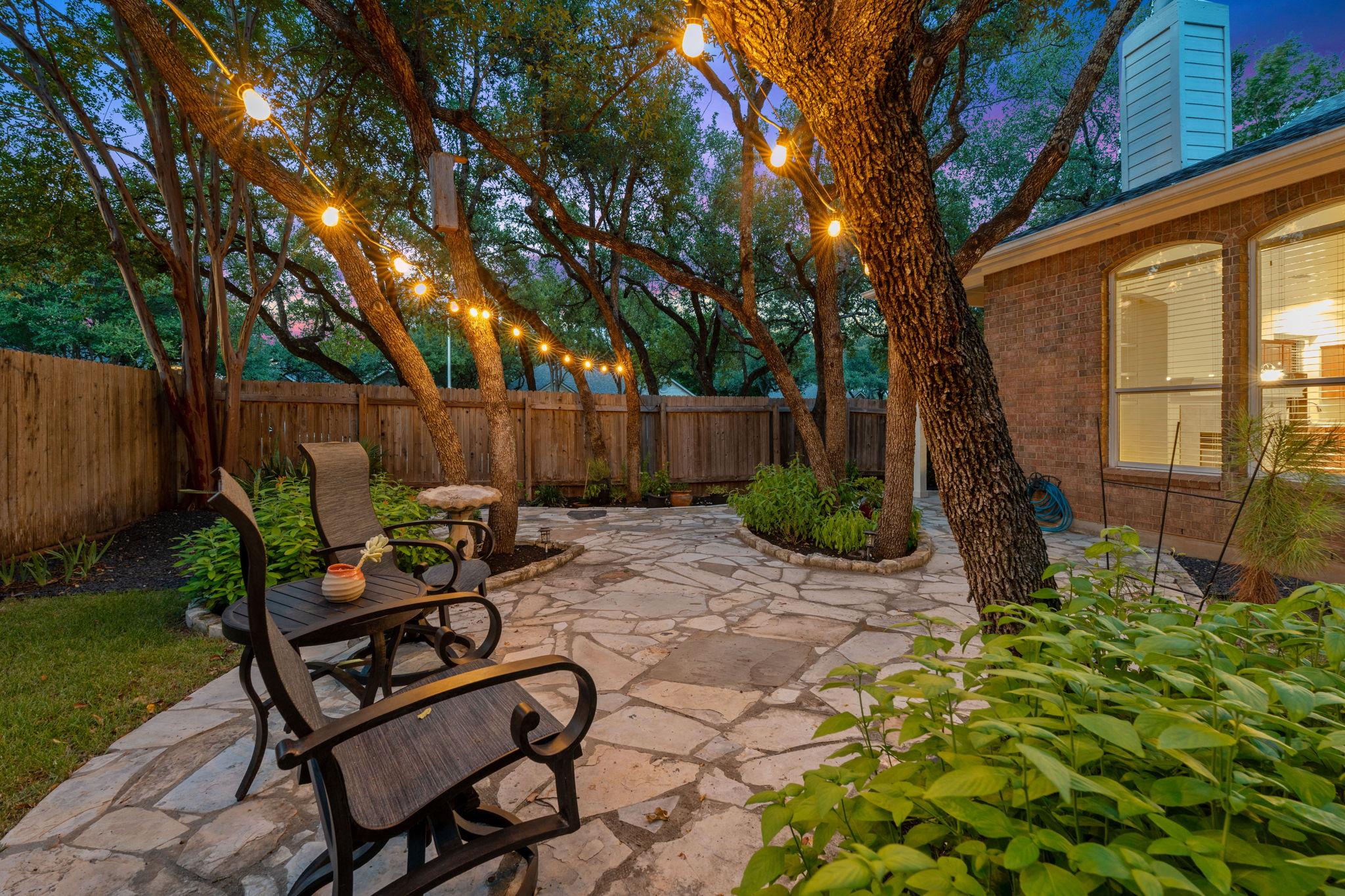 5633 Republic Of Texas BLVD