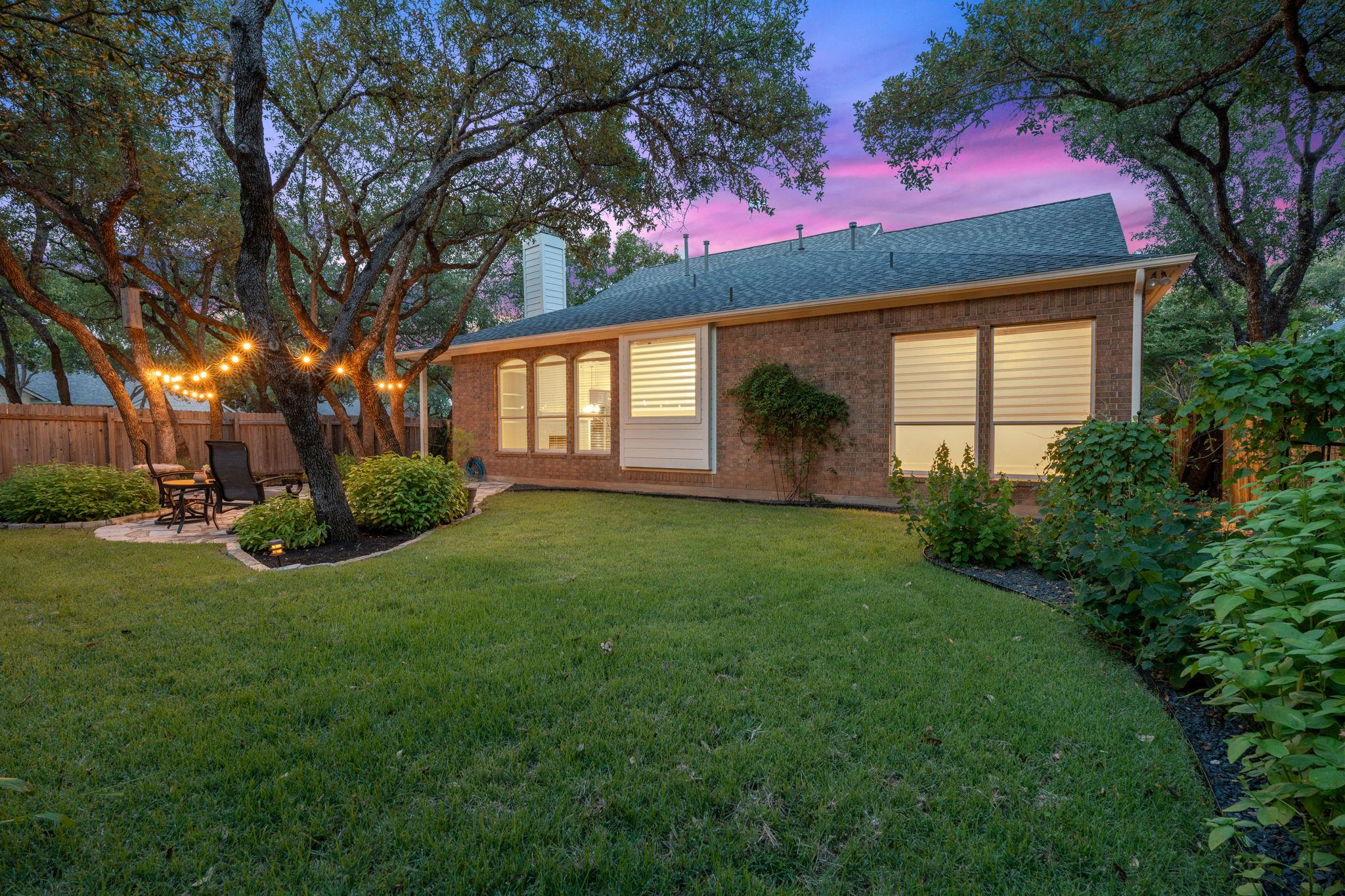 5633 Republic Of Texas BLVD