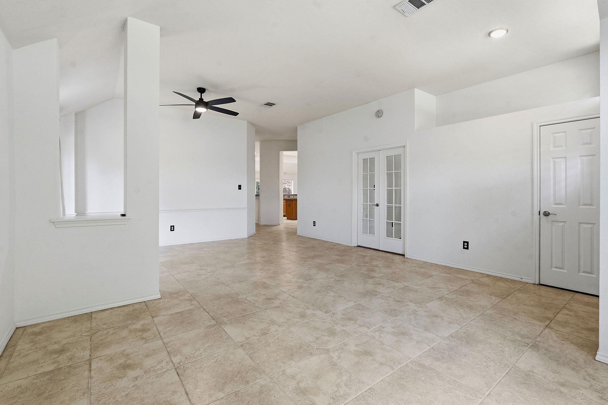 5021 McDade DR