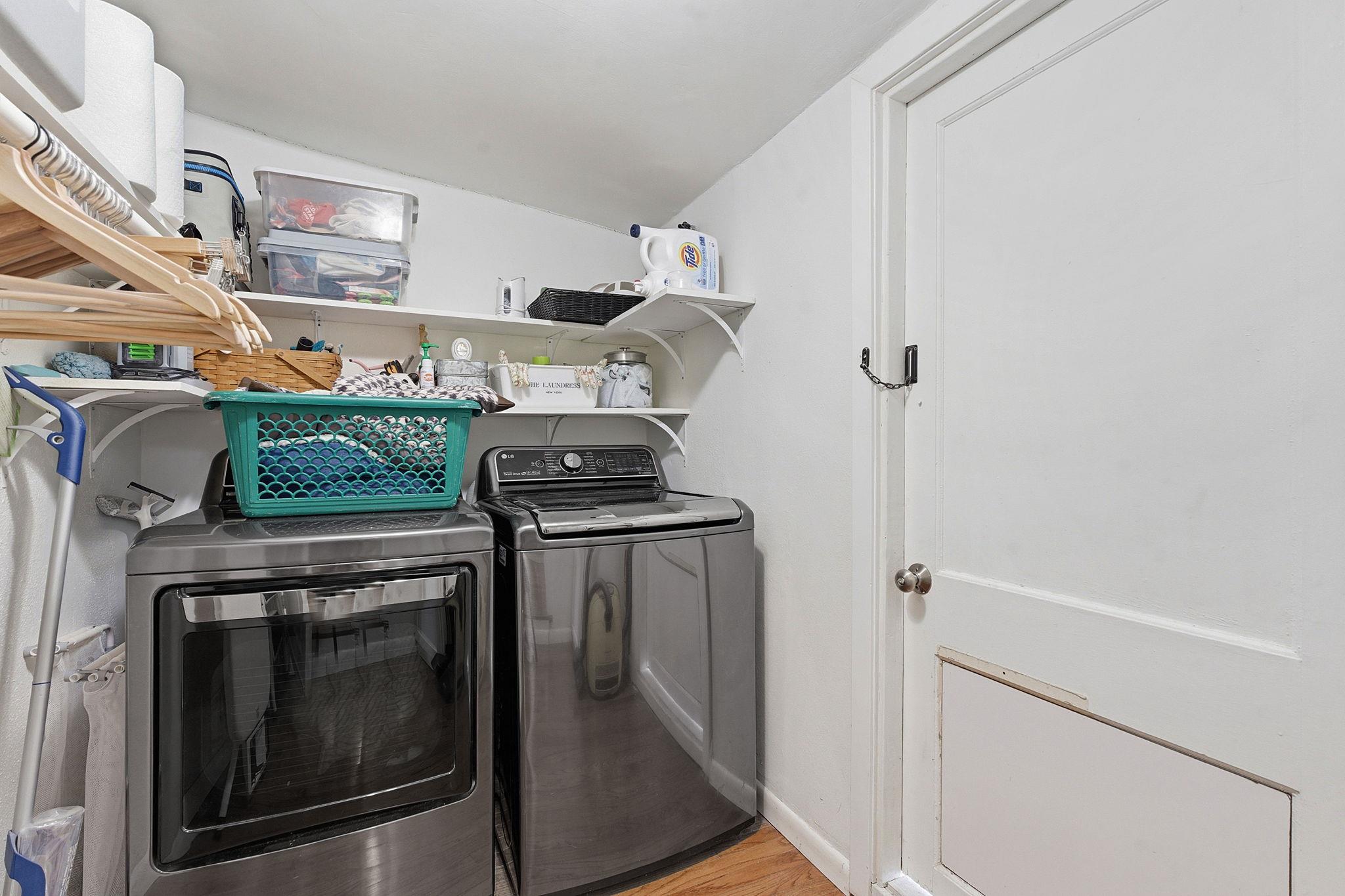 912 E 55th 1/2 ST