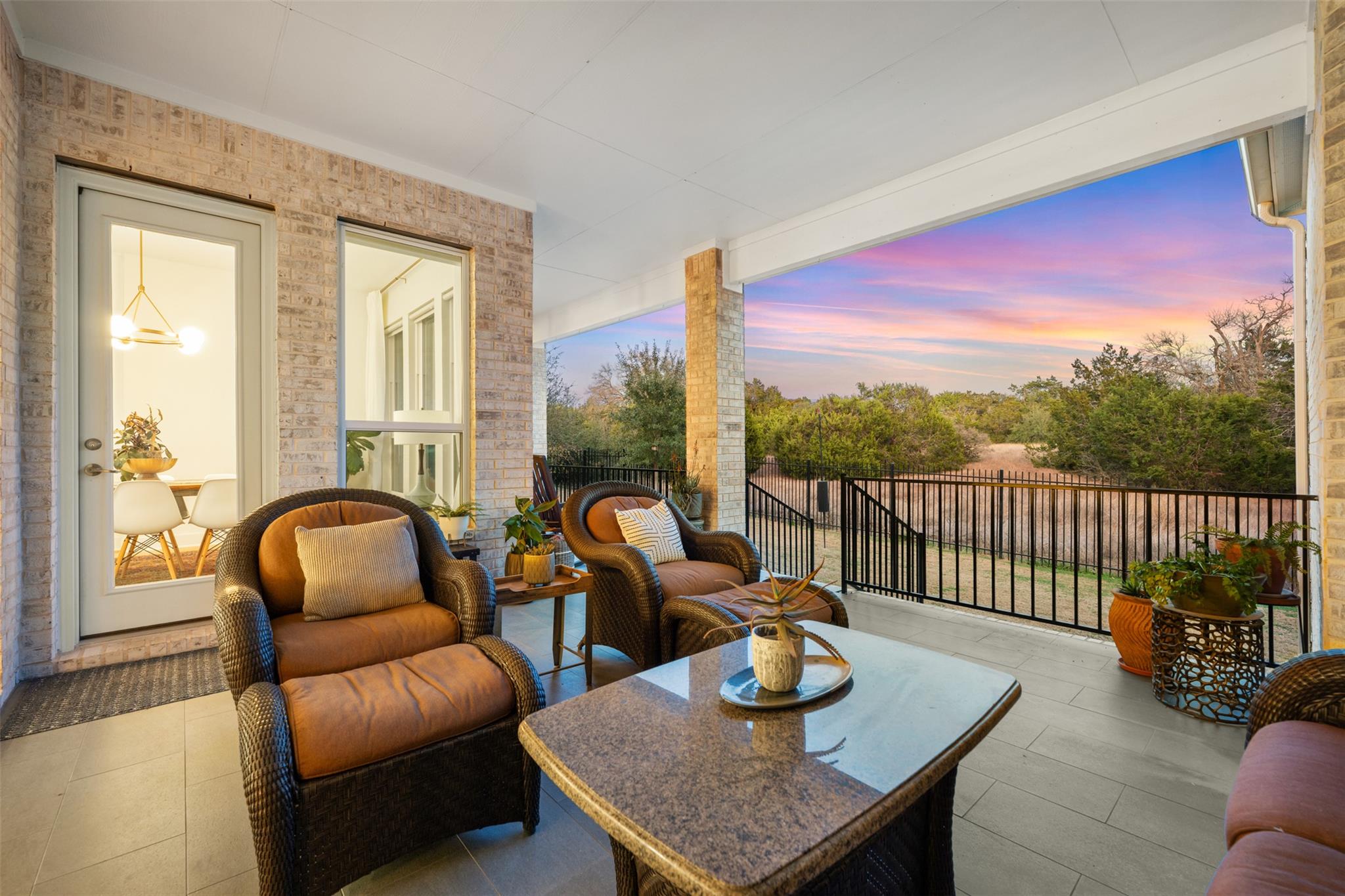 438 Pear Tree LN