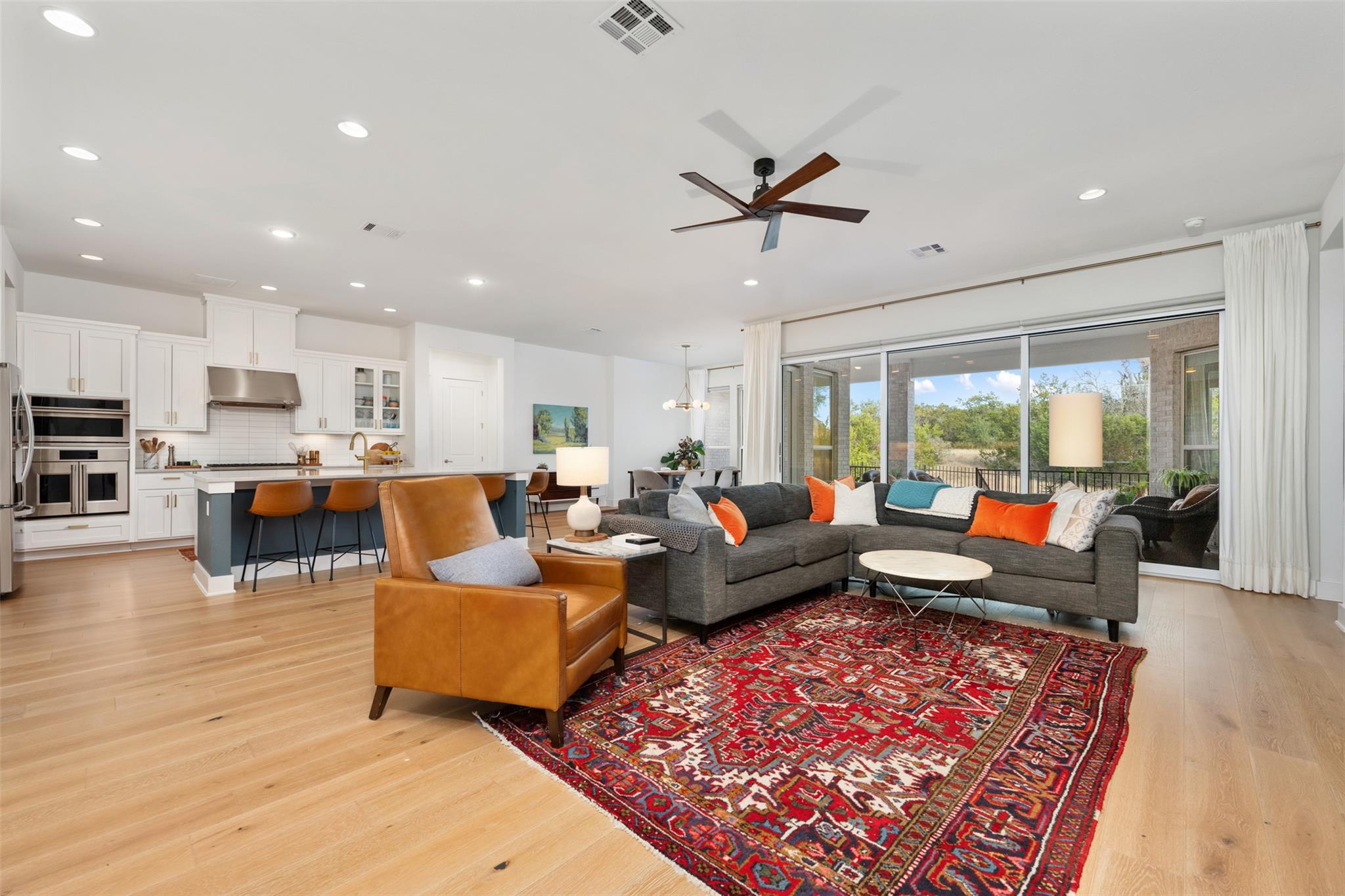 438 Pear Tree LN