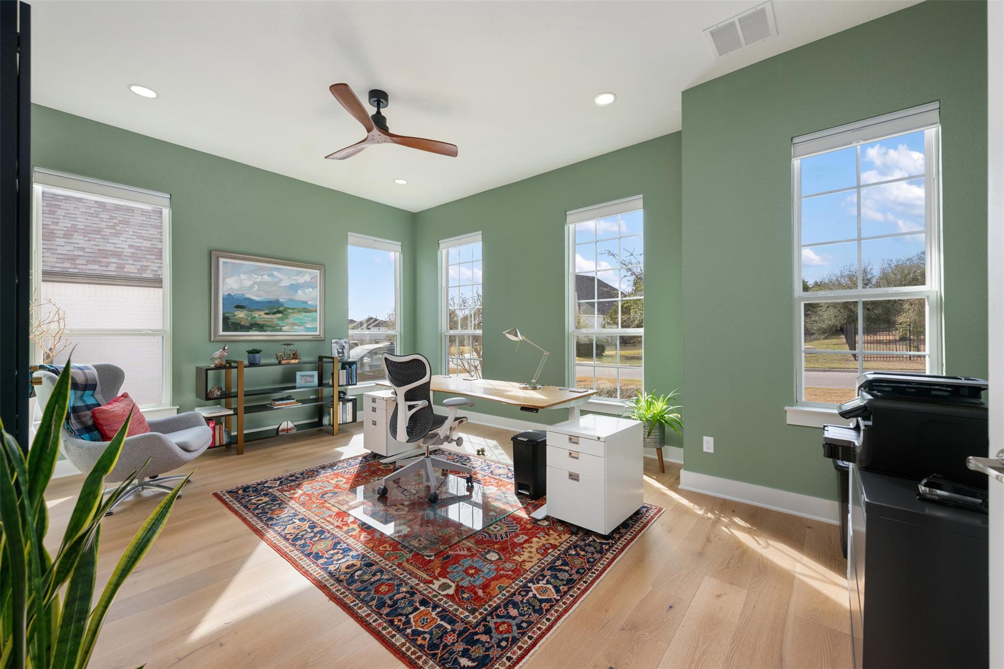 438 Pear Tree LN