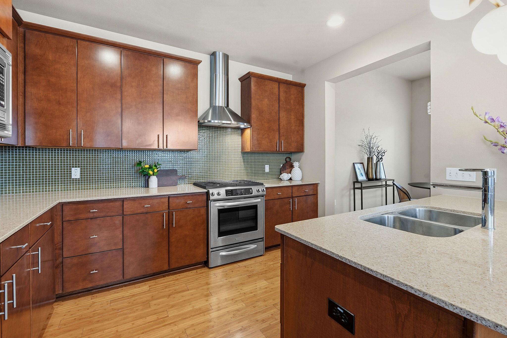 2911 Corbin LN