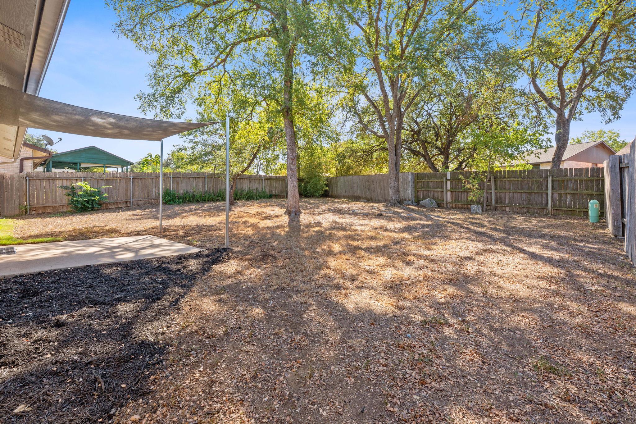 3930 Leafield DR