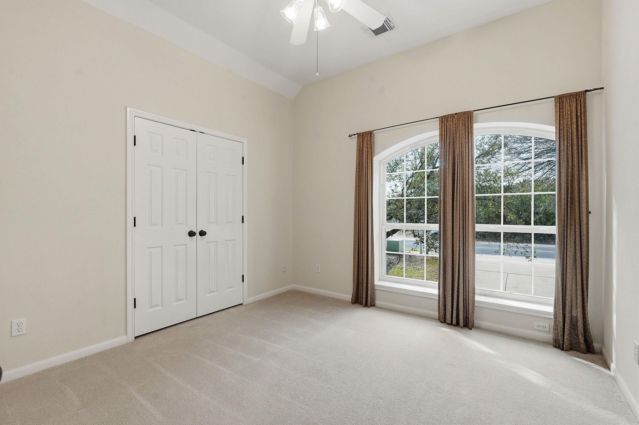 4601 Foster Ranch RD