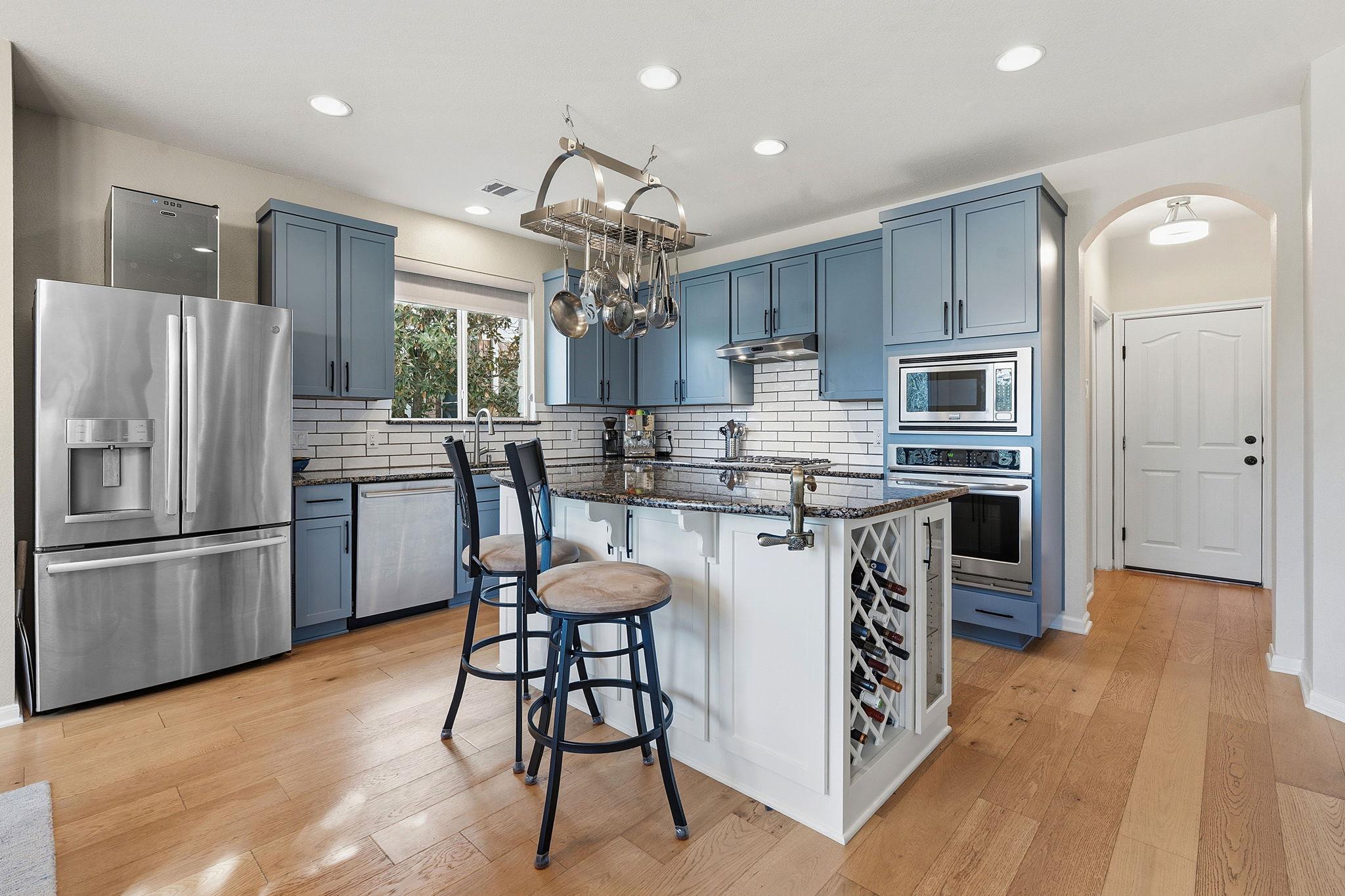 4601 Foster Ranch RD