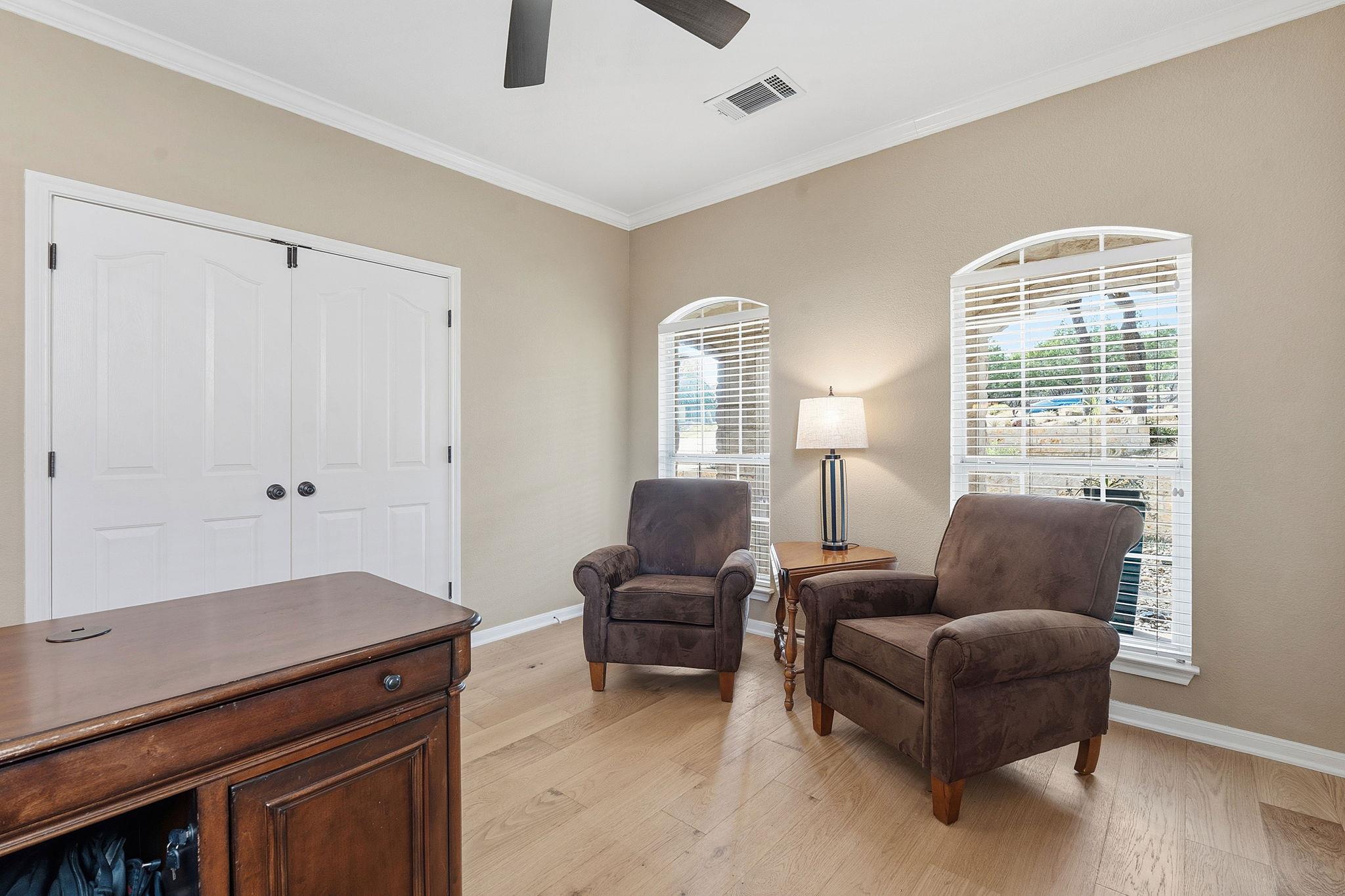 4601 Foster Ranch RD