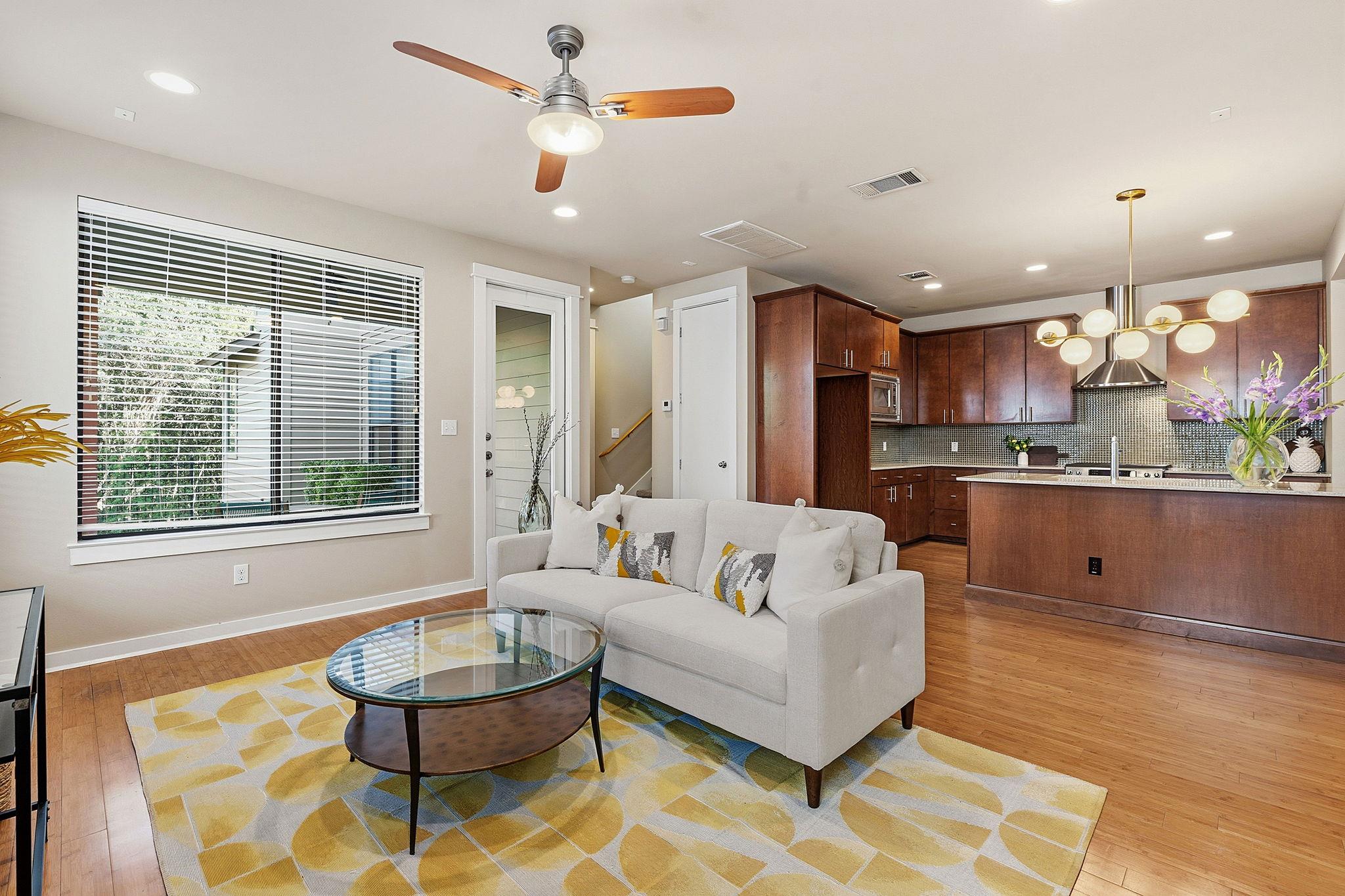 2911 Corbin LN