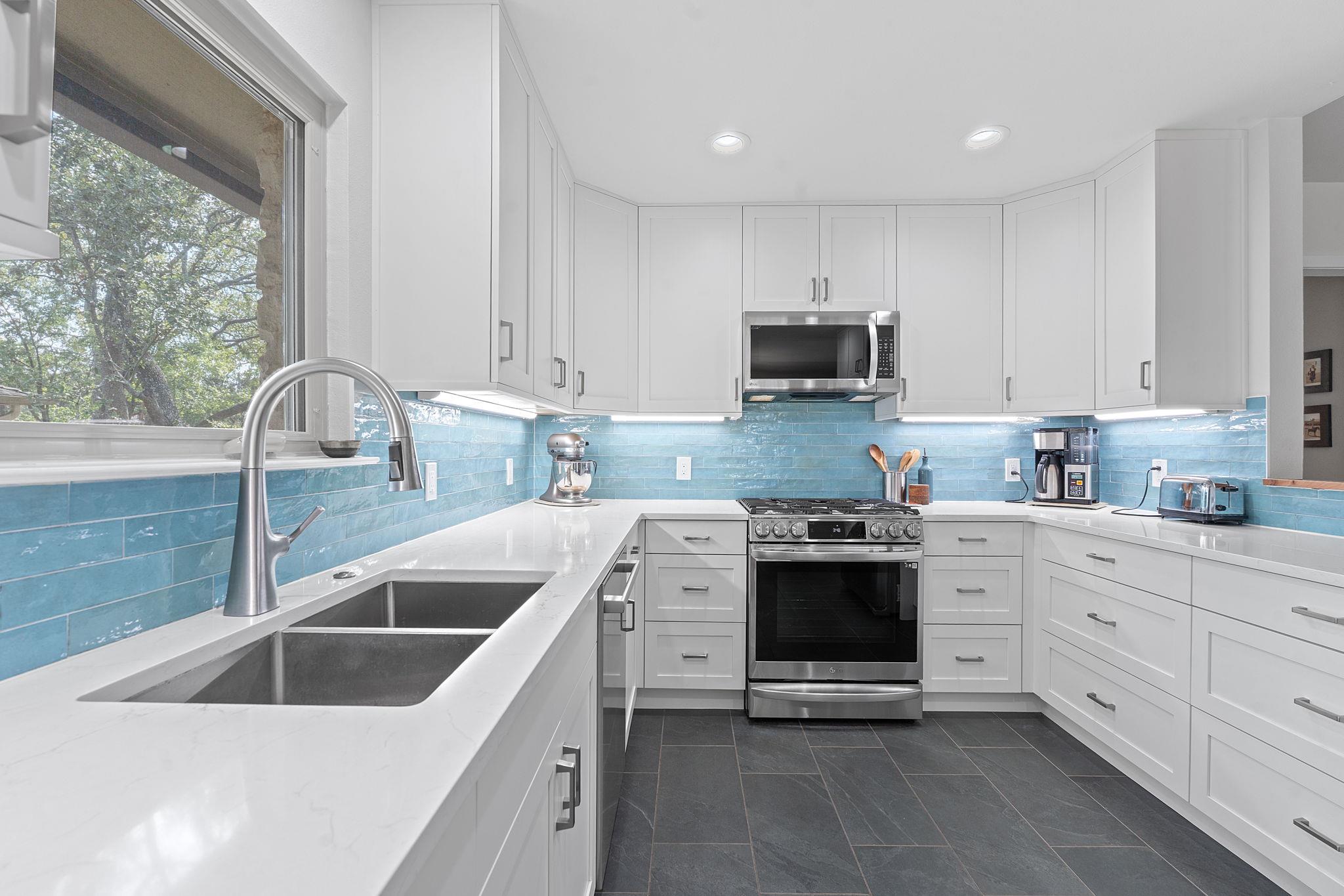 4411 Twisted Tree DR