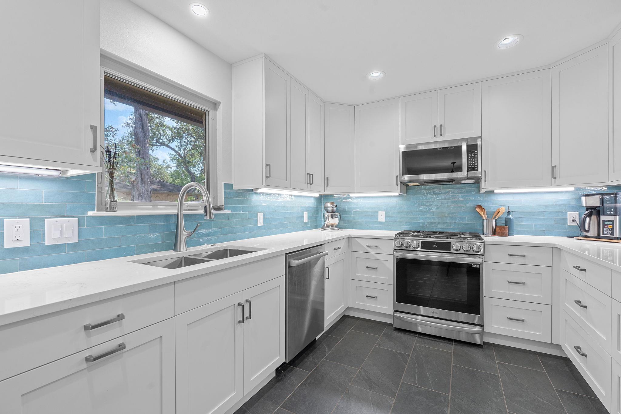 4411 Twisted Tree DR