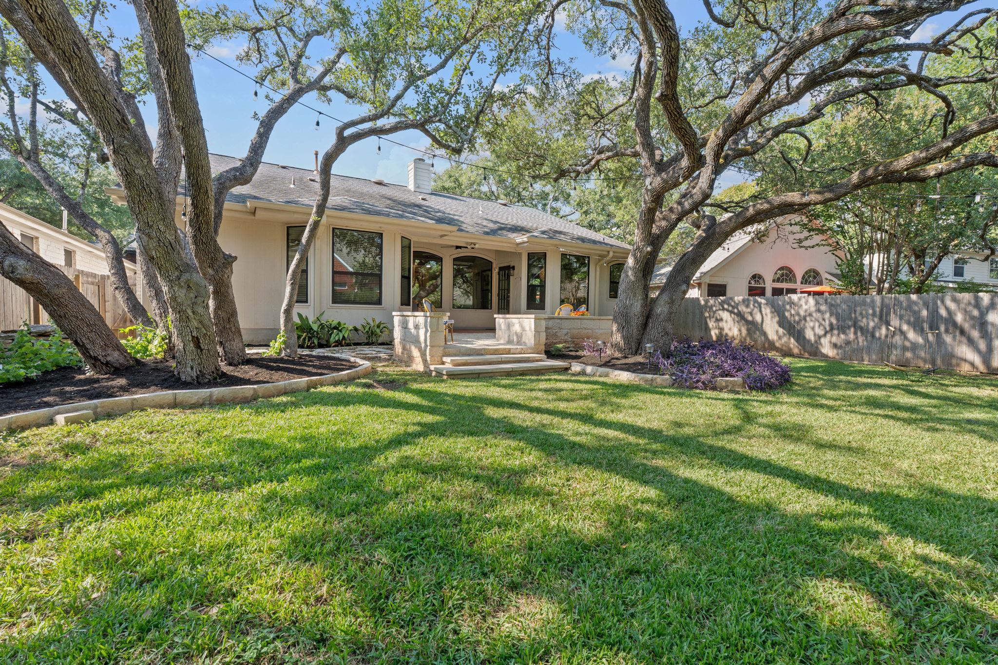 4009 Great Plains DR