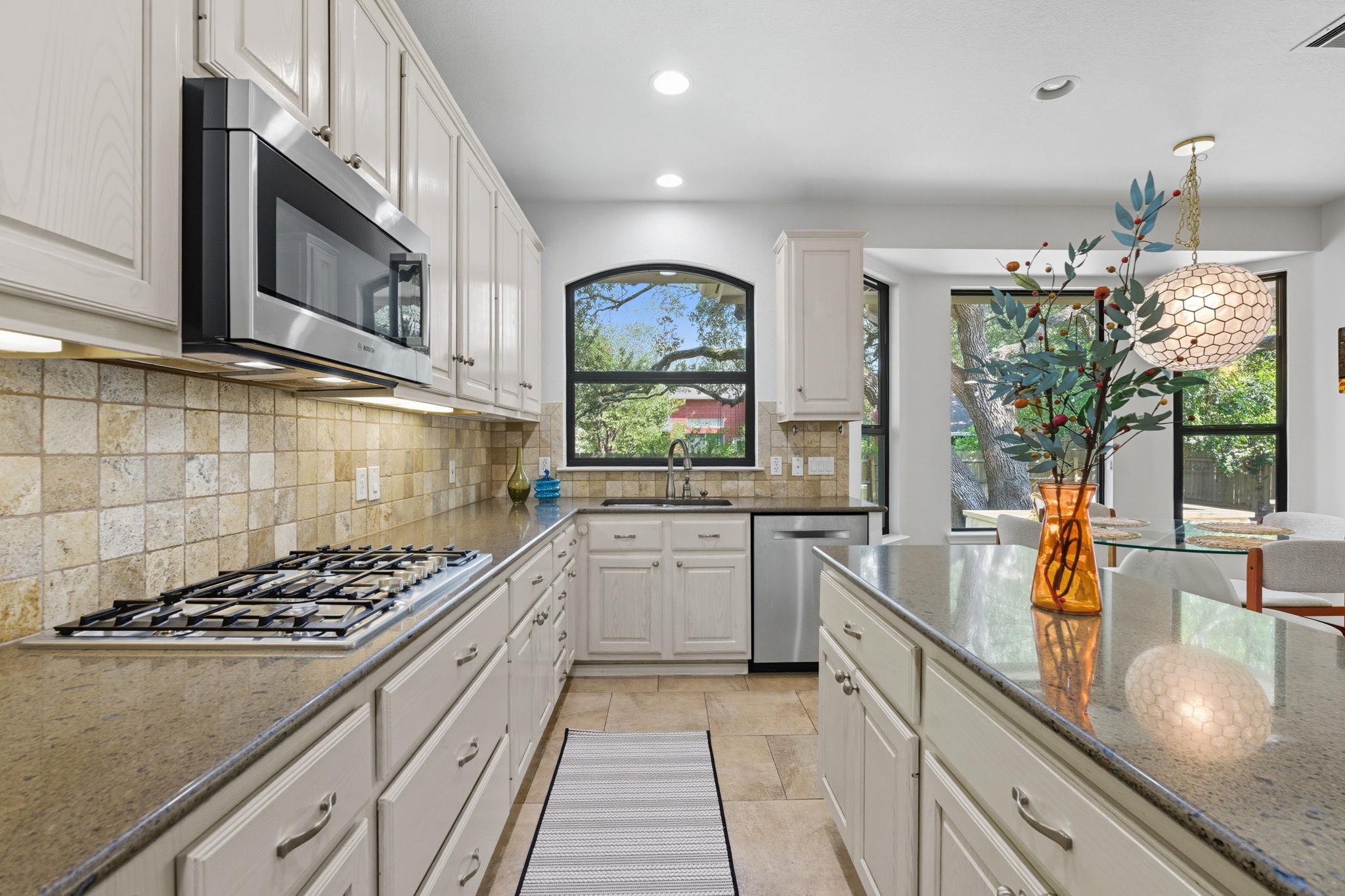 4009 Great Plains DR