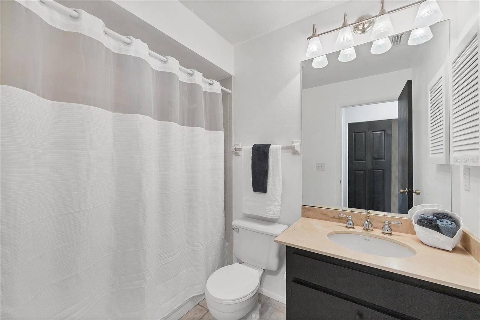 4134 CENTER POINTE CIR #66