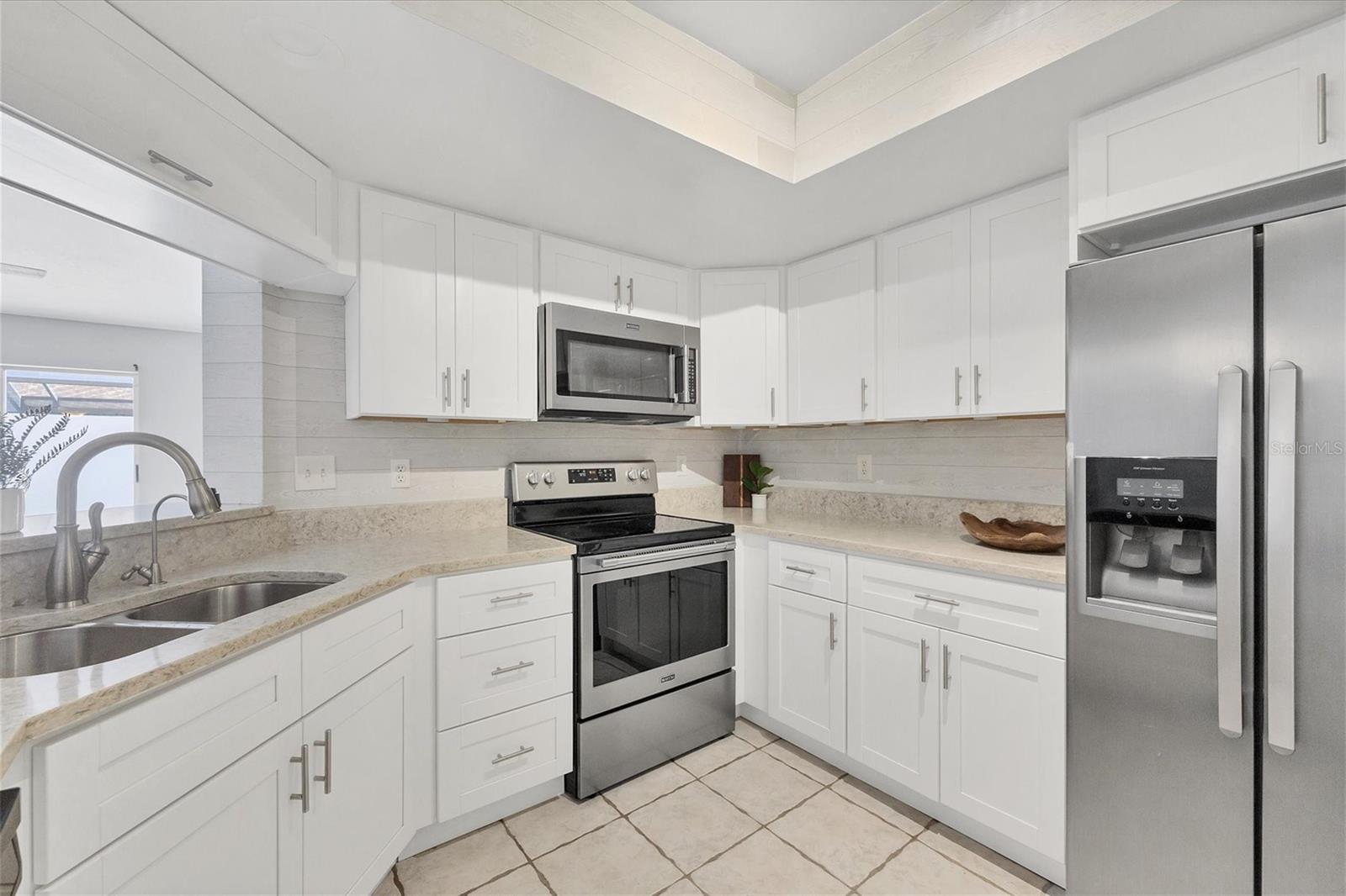 4134 CENTER POINTE CIR #66