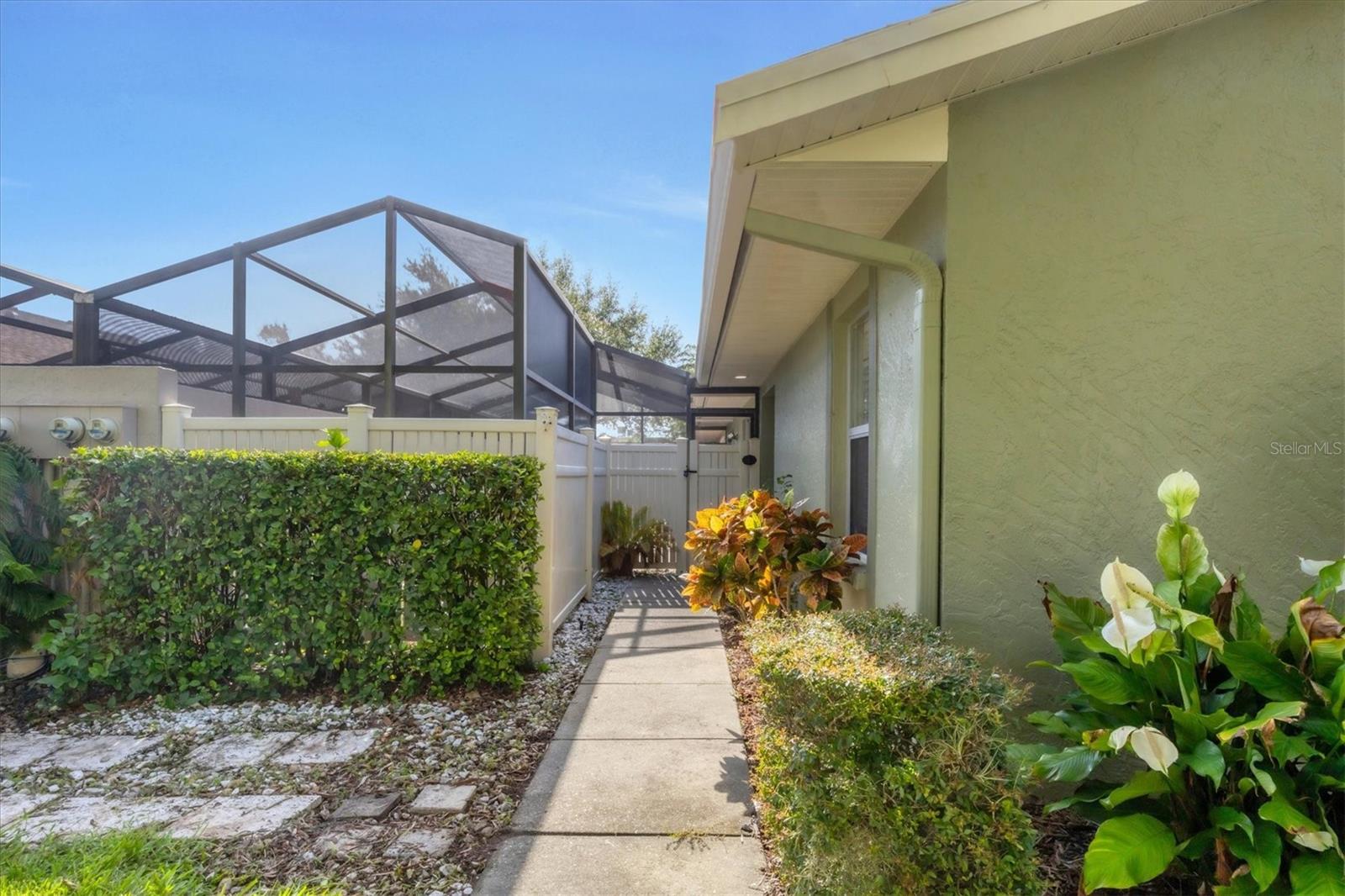 4134 CENTER POINTE CIR #66