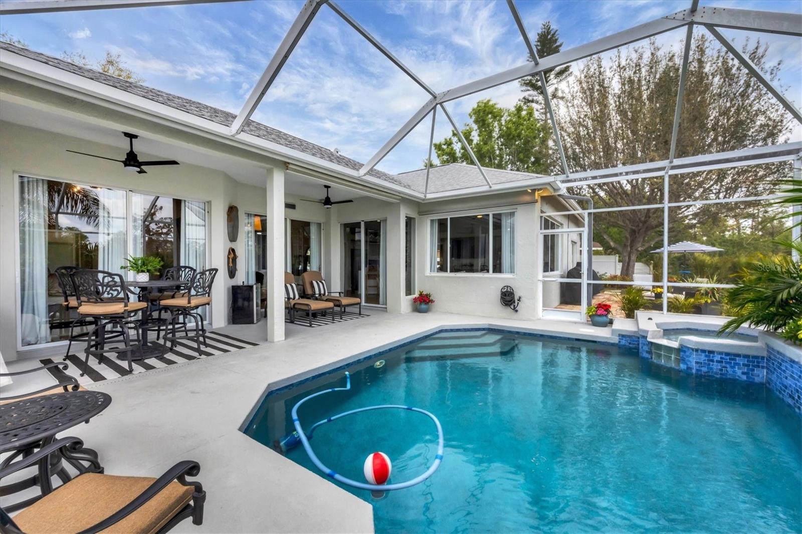 6253 AVENTURA DR