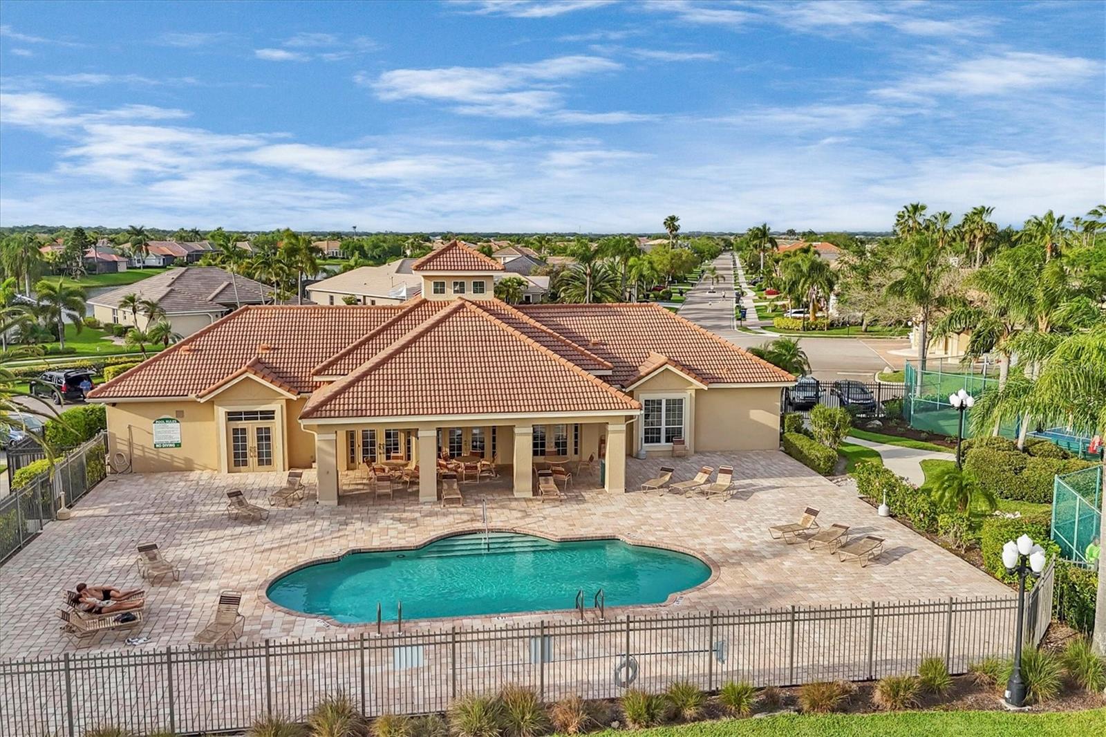 2931 BRAVURA LAKE DR