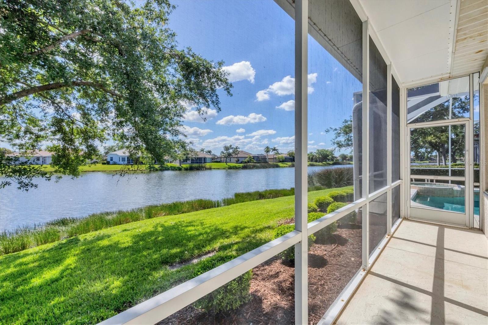 2931 BRAVURA LAKE DR