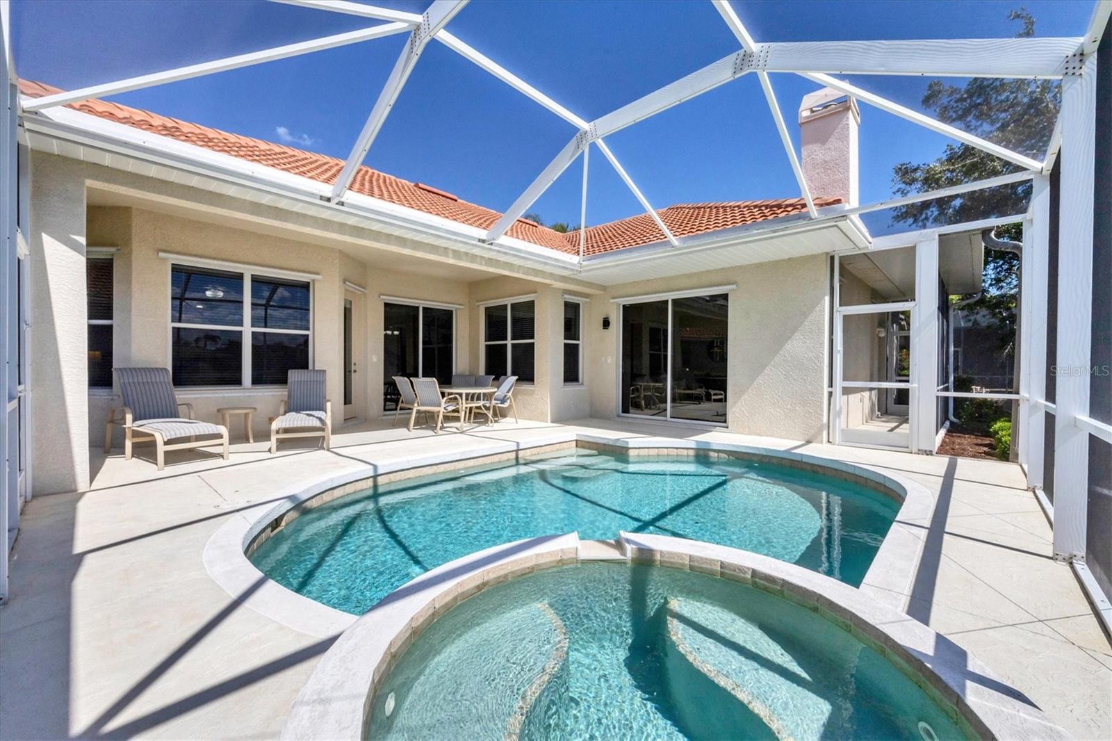 2931 BRAVURA LAKE DR