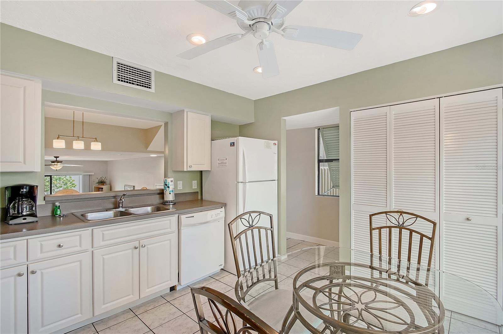 1159 LAKE HOUSE CIR #C120