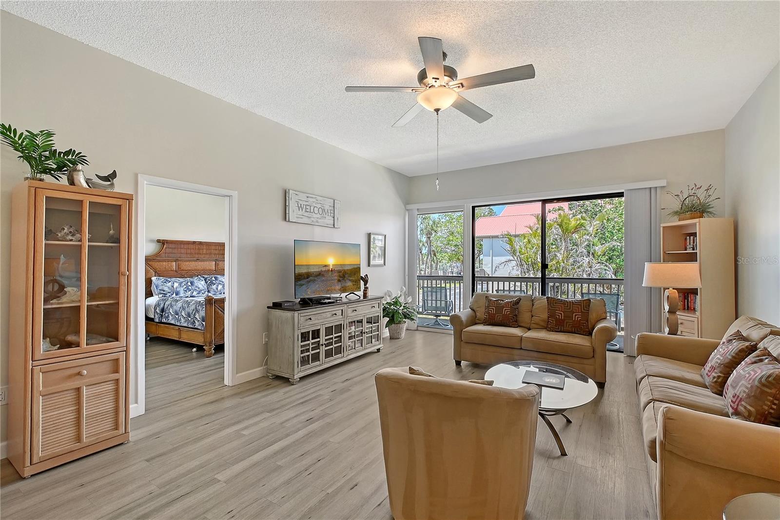 1159 LAKE HOUSE CIR #C120