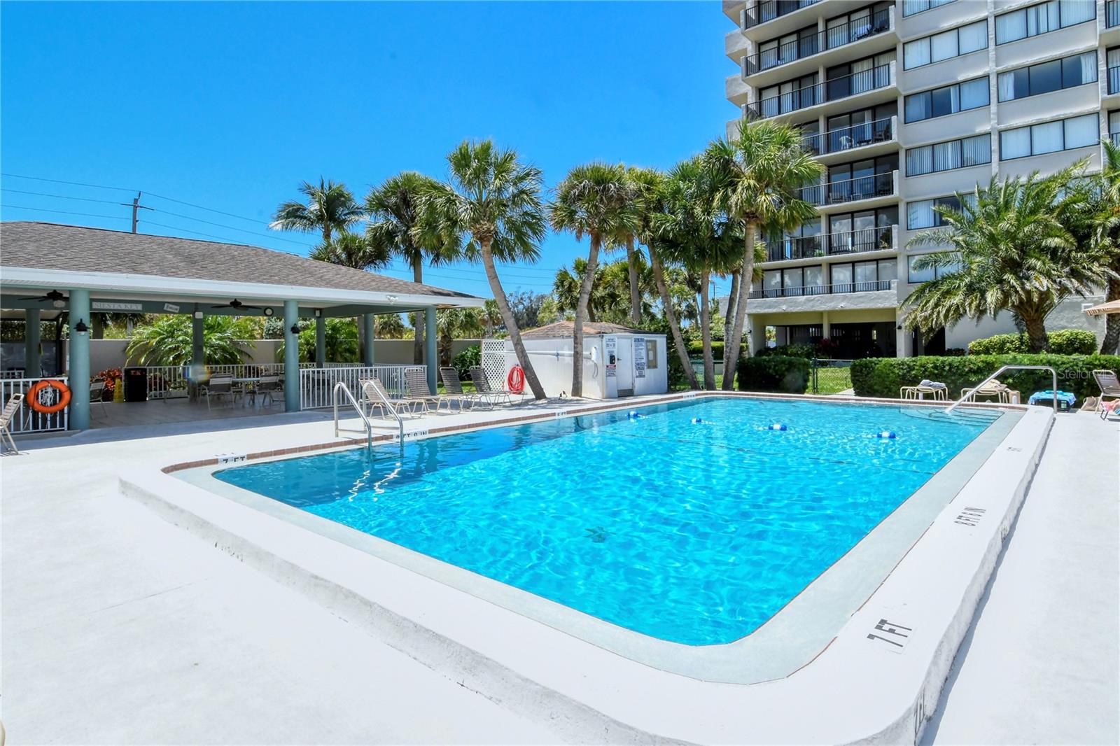 1159 LAKE HOUSE CIR #C120