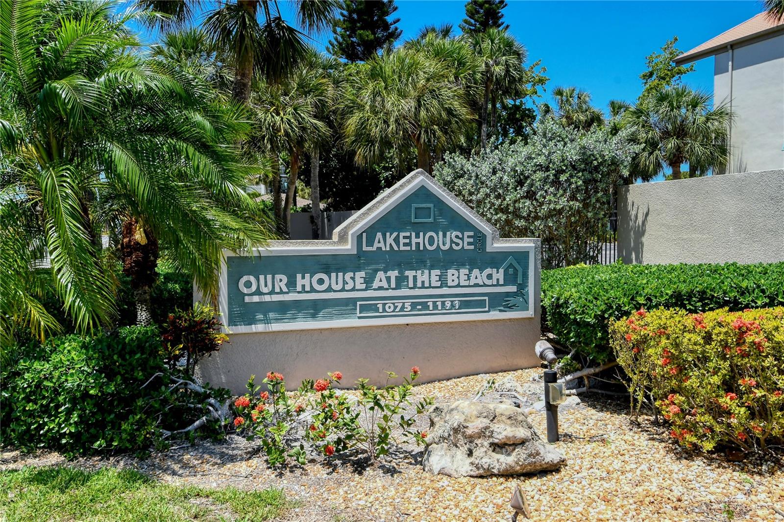 1159 LAKE HOUSE CIR #C120