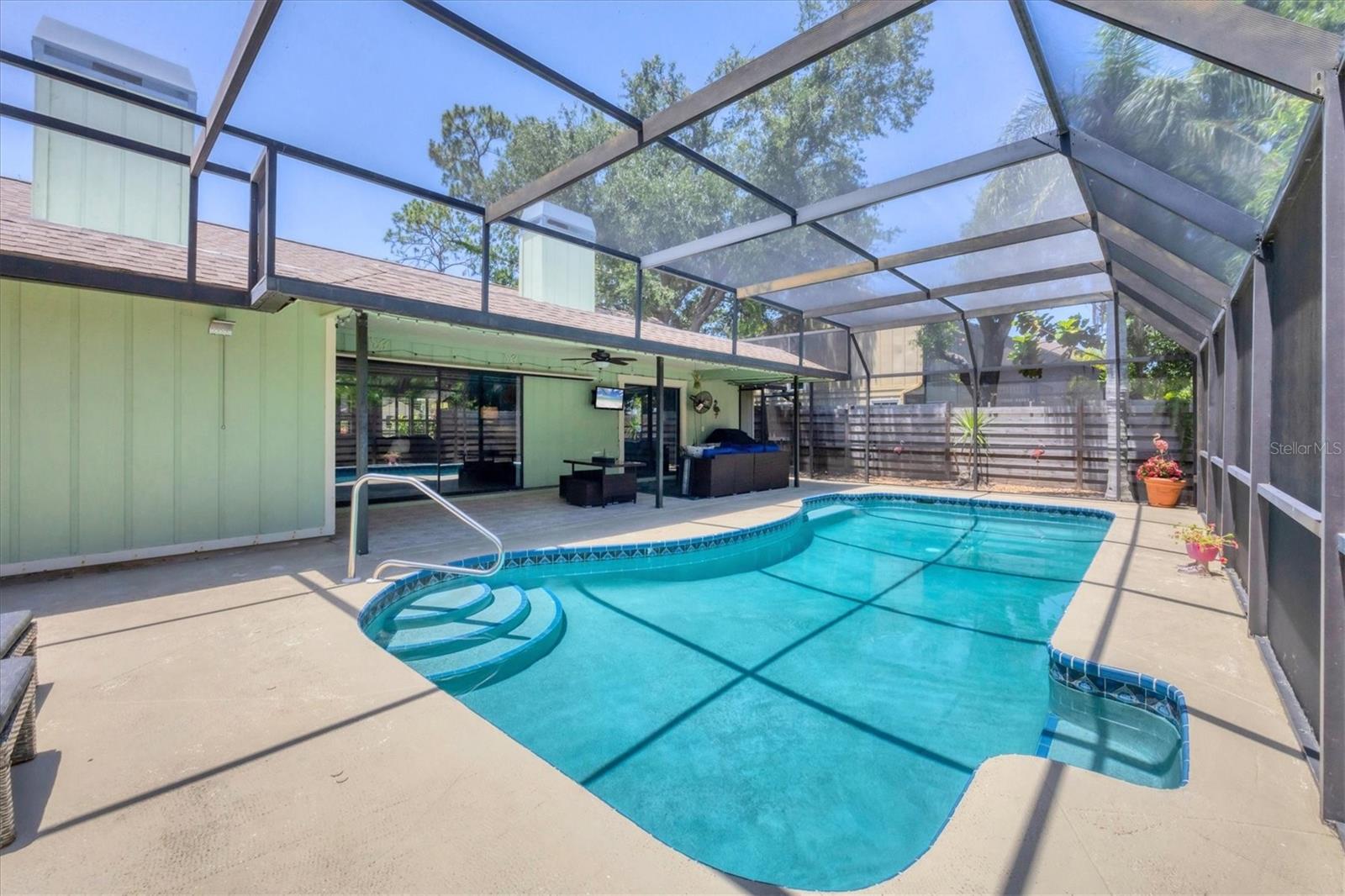 4079 WOODVIEW DR