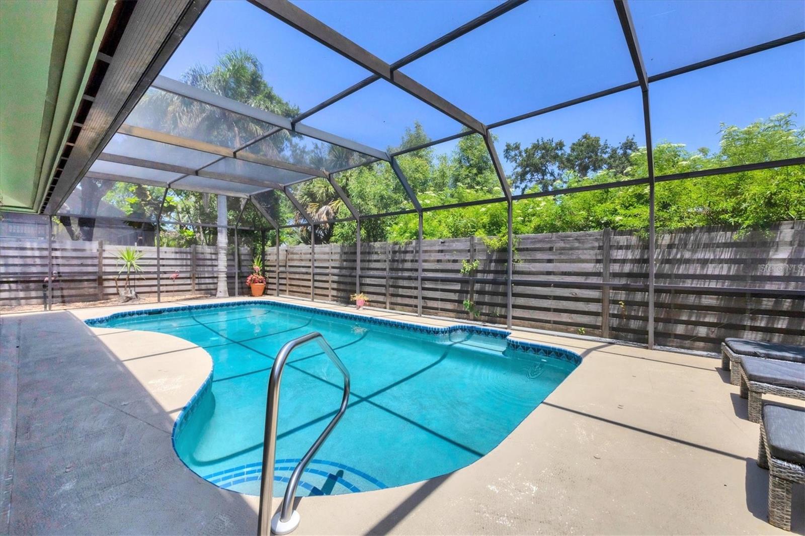 4079 WOODVIEW DR