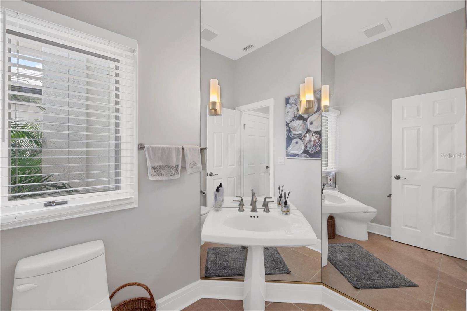 3386 CHARLES MACDONALD DR