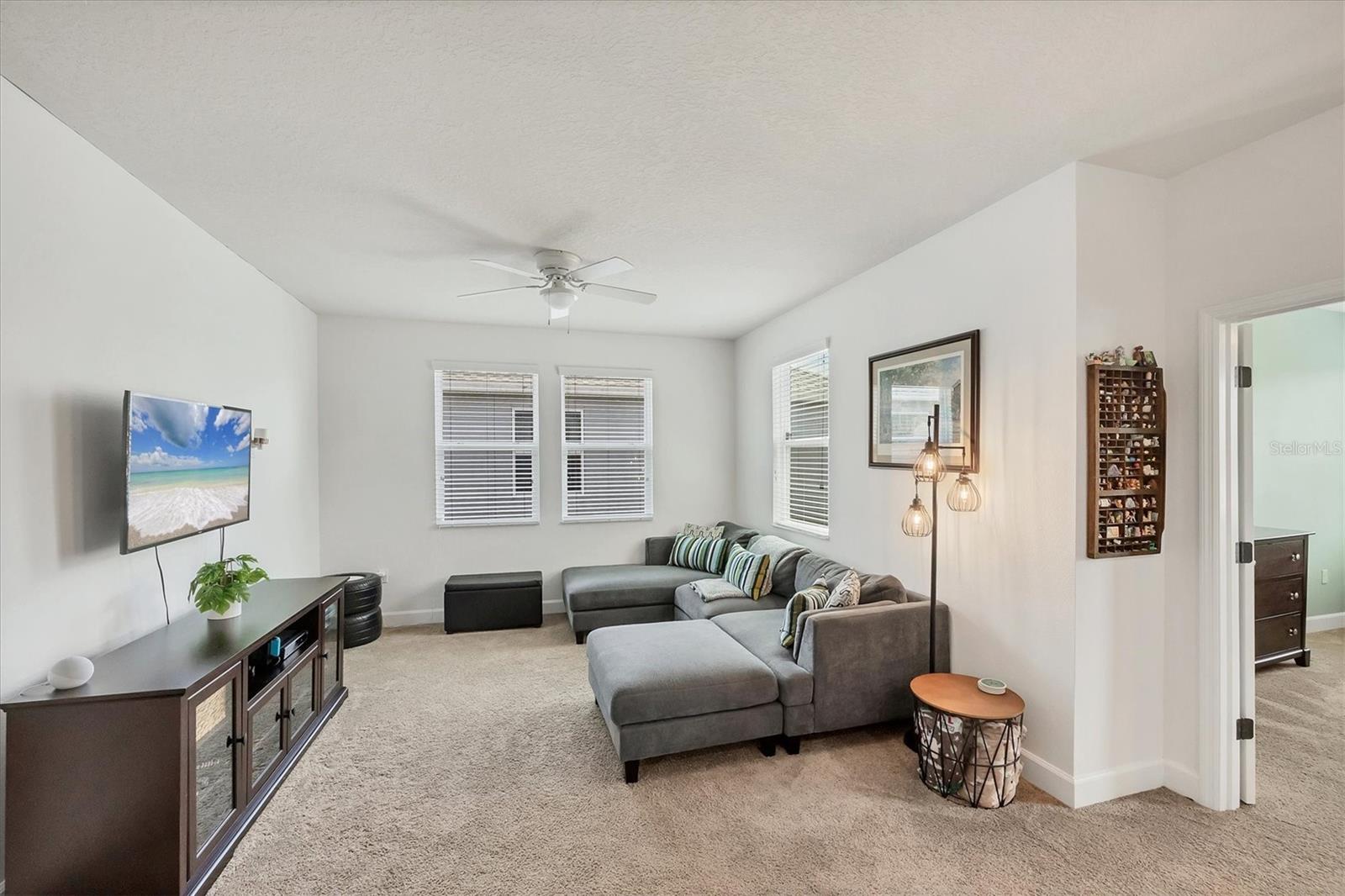 7536 AGUILA DR