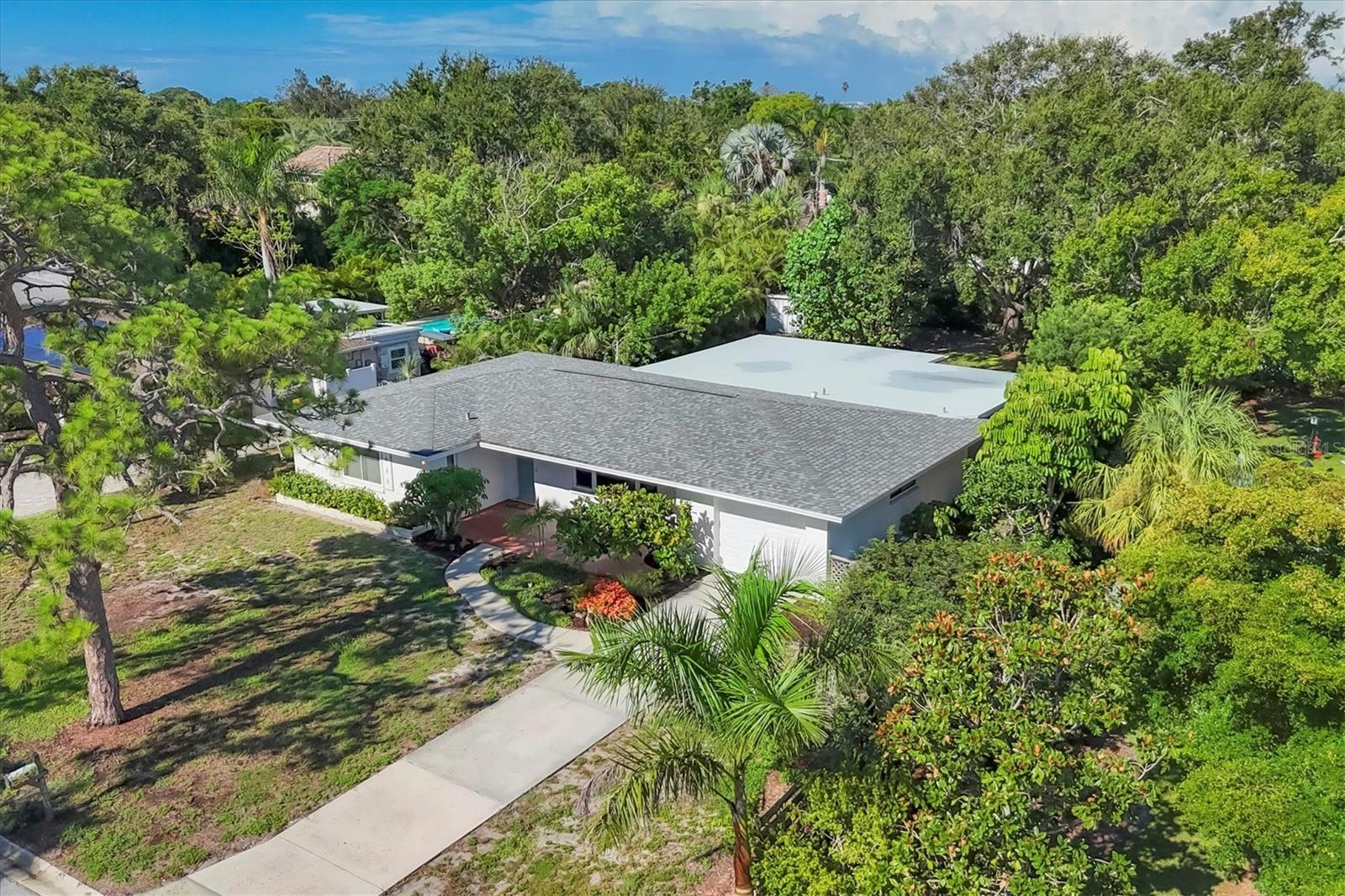 5201 STEVENS DR