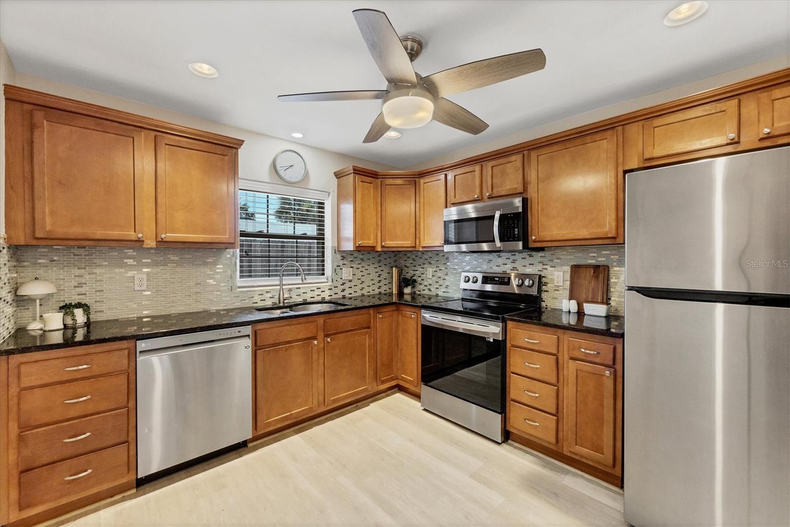 2284 BOUGAINVILLEA ST