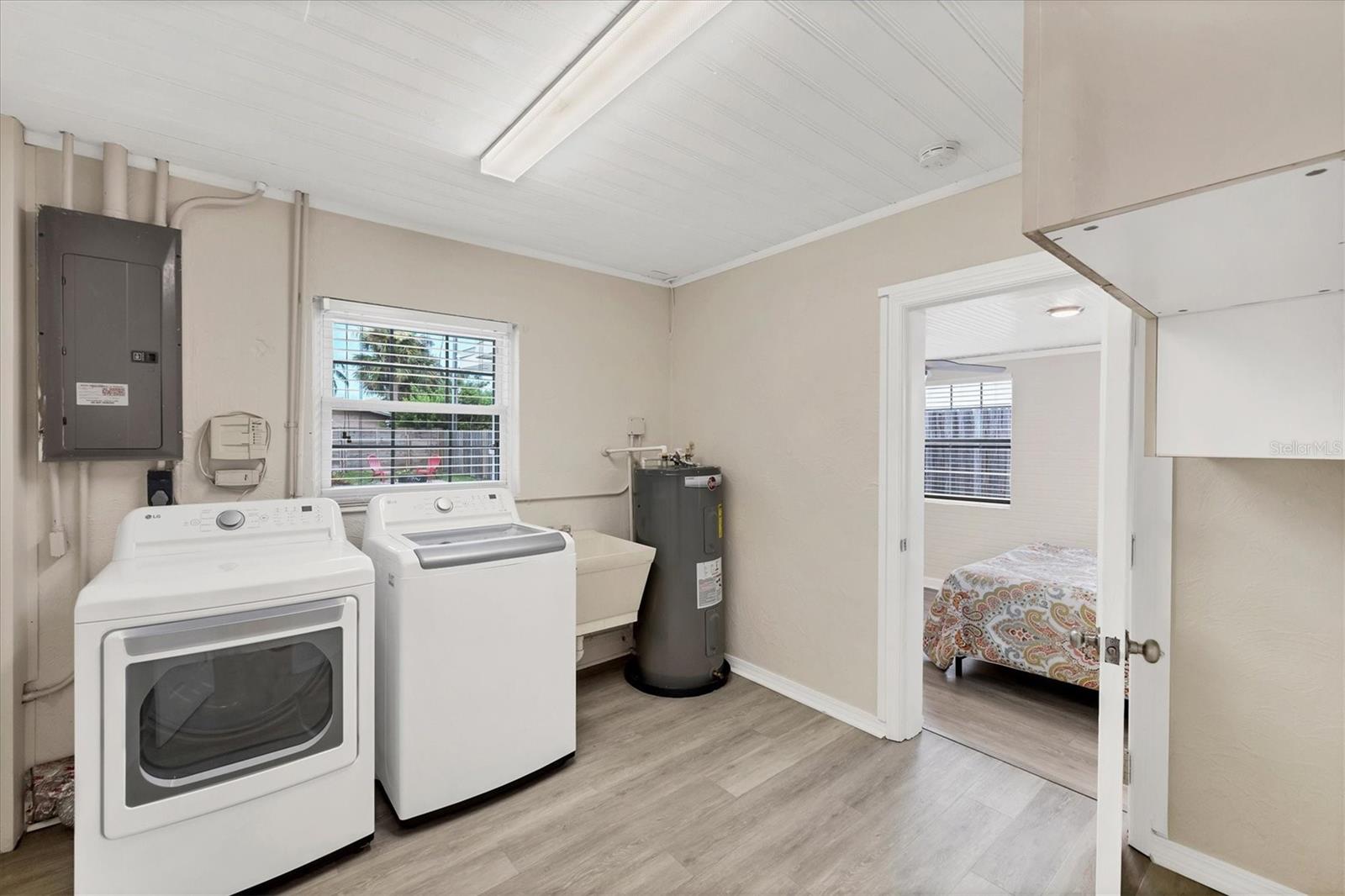 2284 BOUGAINVILLEA ST