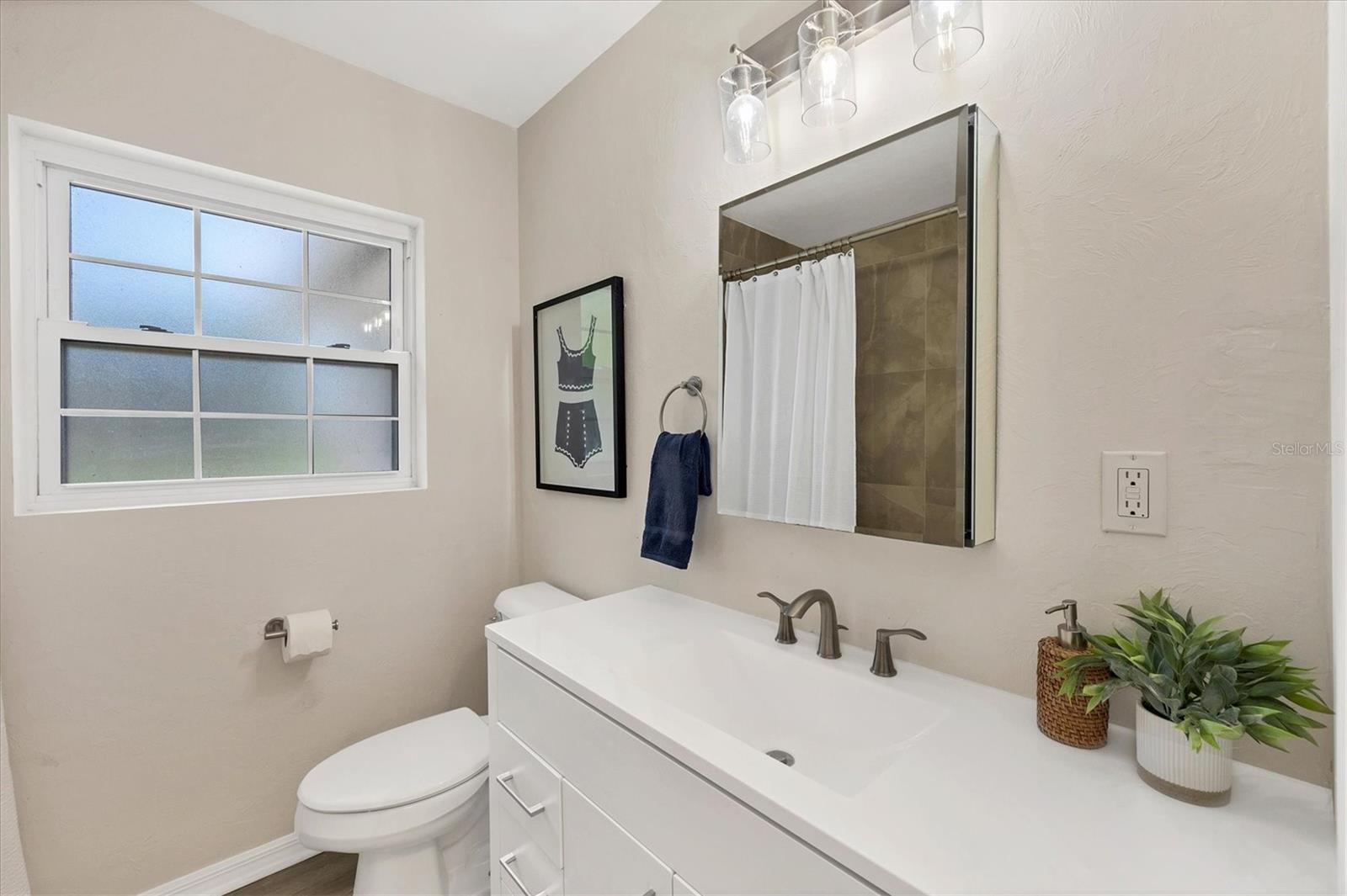 2284 BOUGAINVILLEA ST