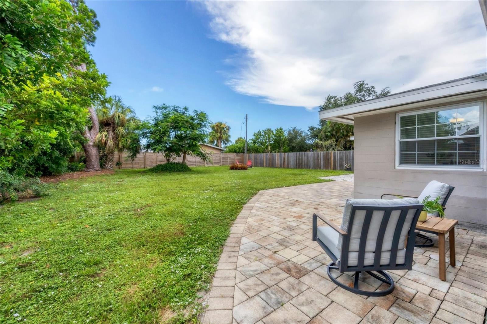 2284 BOUGAINVILLEA ST