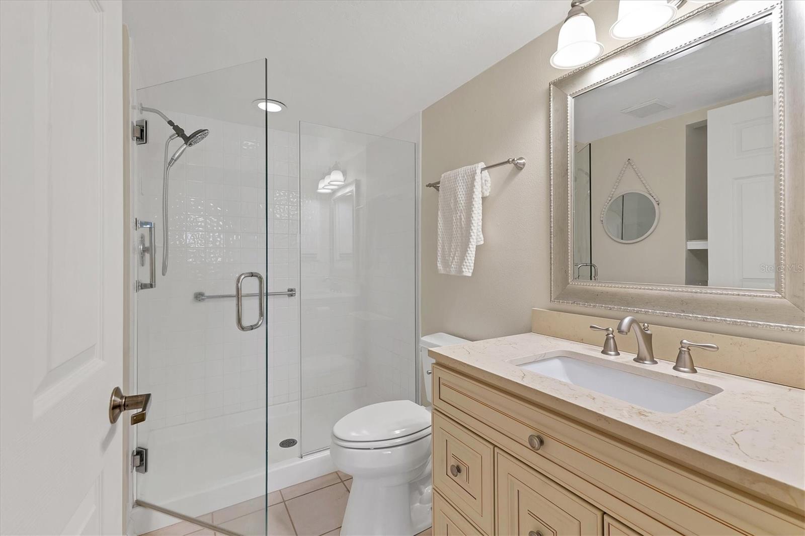 5627 SHEFFIELD GREENE CIR #37